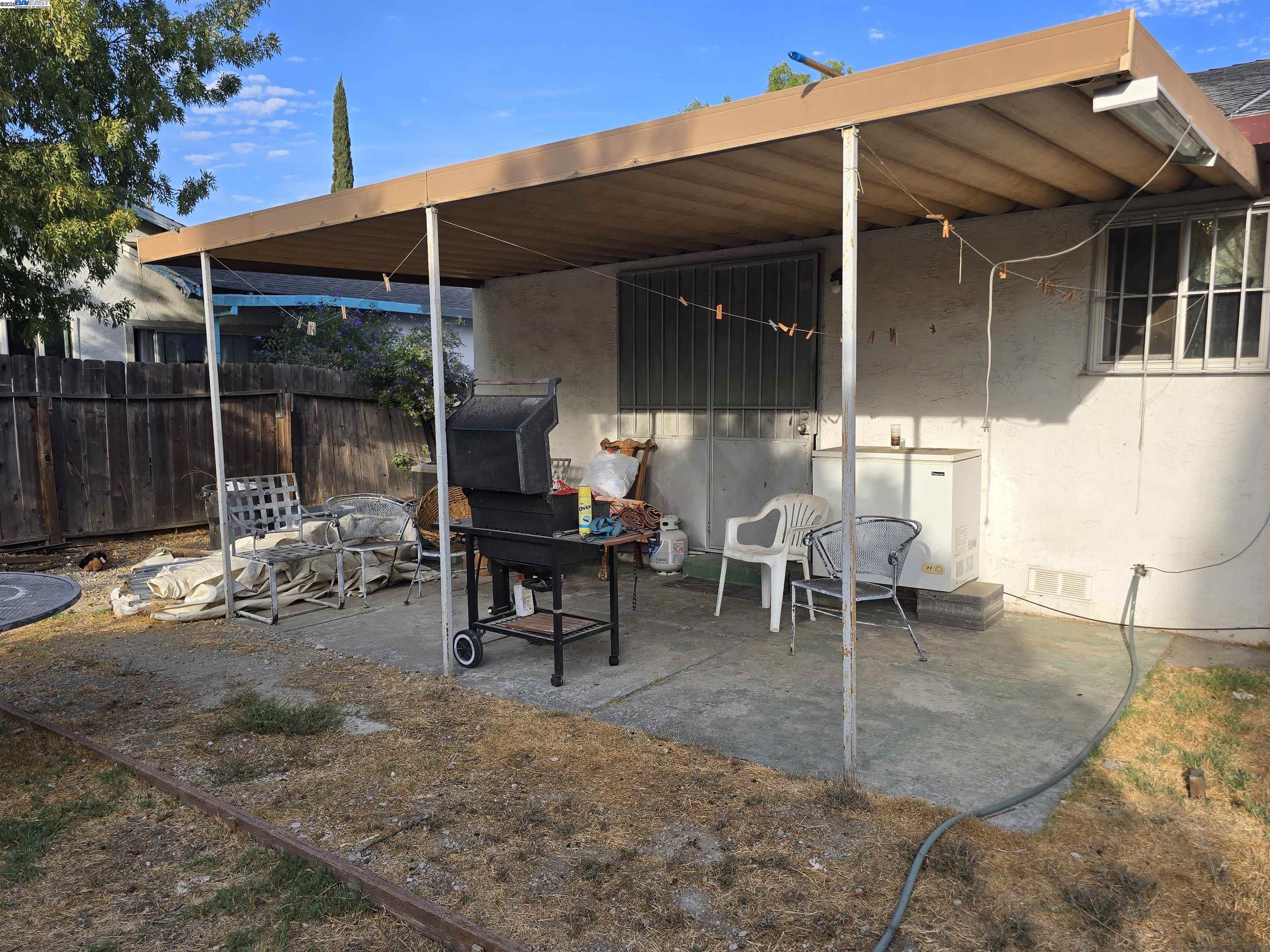 Detail Gallery Image 8 of 9 For 6933 Kermit Ln, Stockton,  CA 95207 - 3 Beds | 1 Baths