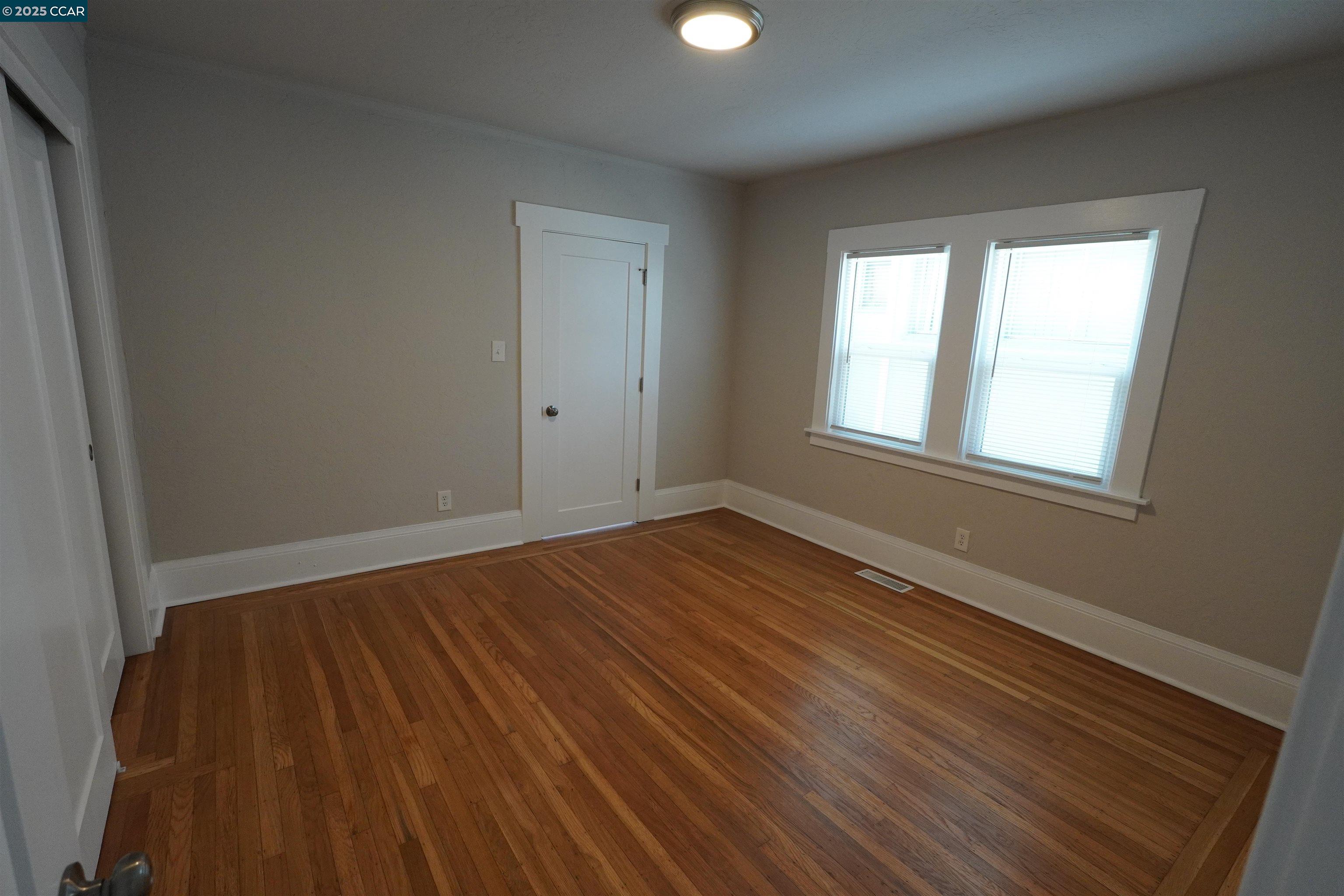 Detail Gallery Image 8 of 19 For 2645 Maxwell, Oakland,  CA 94619 - 4 Beds | 2 Baths