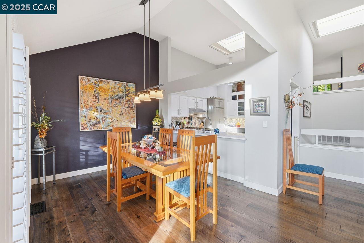 Detail Gallery Image 11 of 43 For 533 Monarch Ridge Dr, Walnut Creek,  CA 94597 - 2 Beds | 2/1 Baths