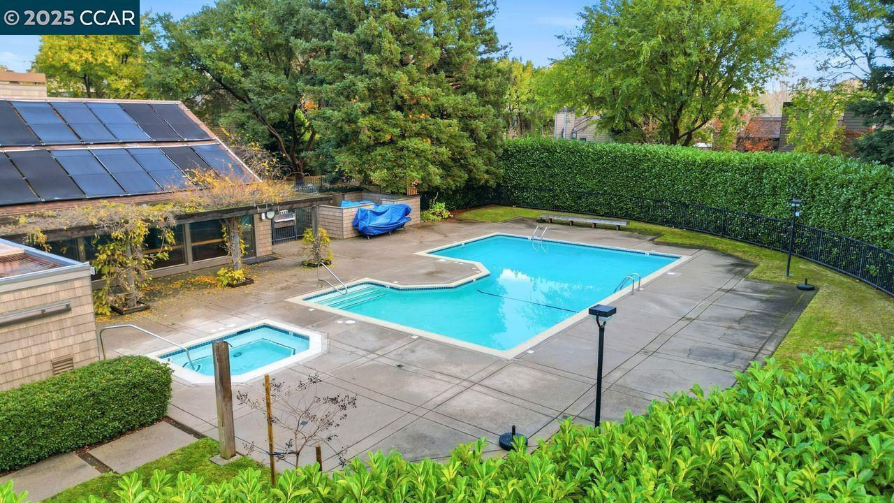 Detail Gallery Image 40 of 48 For 533 Monarch Ridge Dr, Walnut Creek,  CA 94597 - 2 Beds | 2/1 Baths