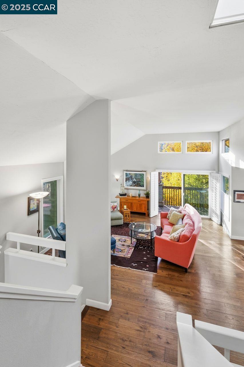 Detail Gallery Image 7 of 48 For 533 Monarch Ridge Dr, Walnut Creek,  CA 94597 - 2 Beds | 2/1 Baths