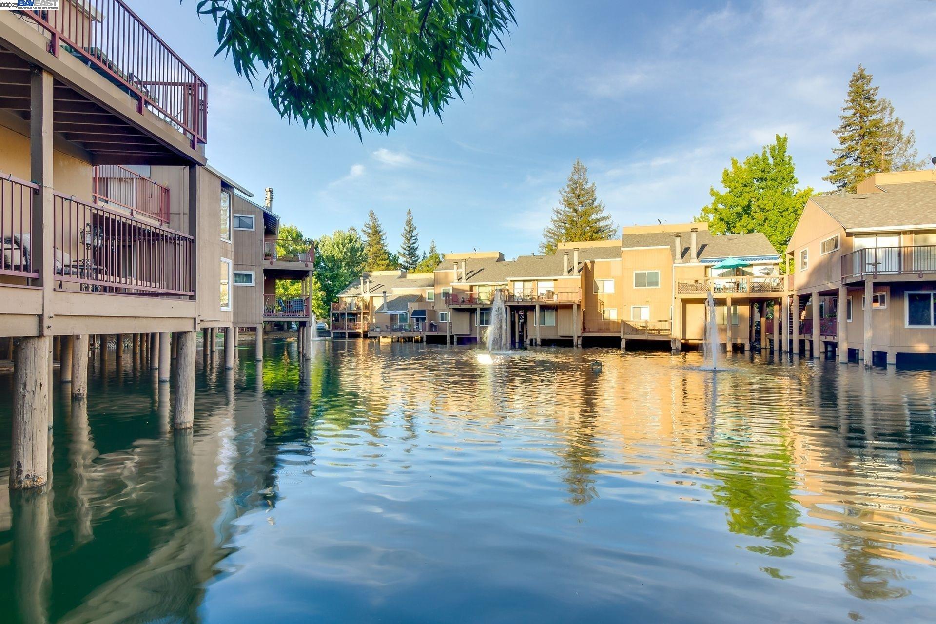 Front Image Thumbnail for BE41119194