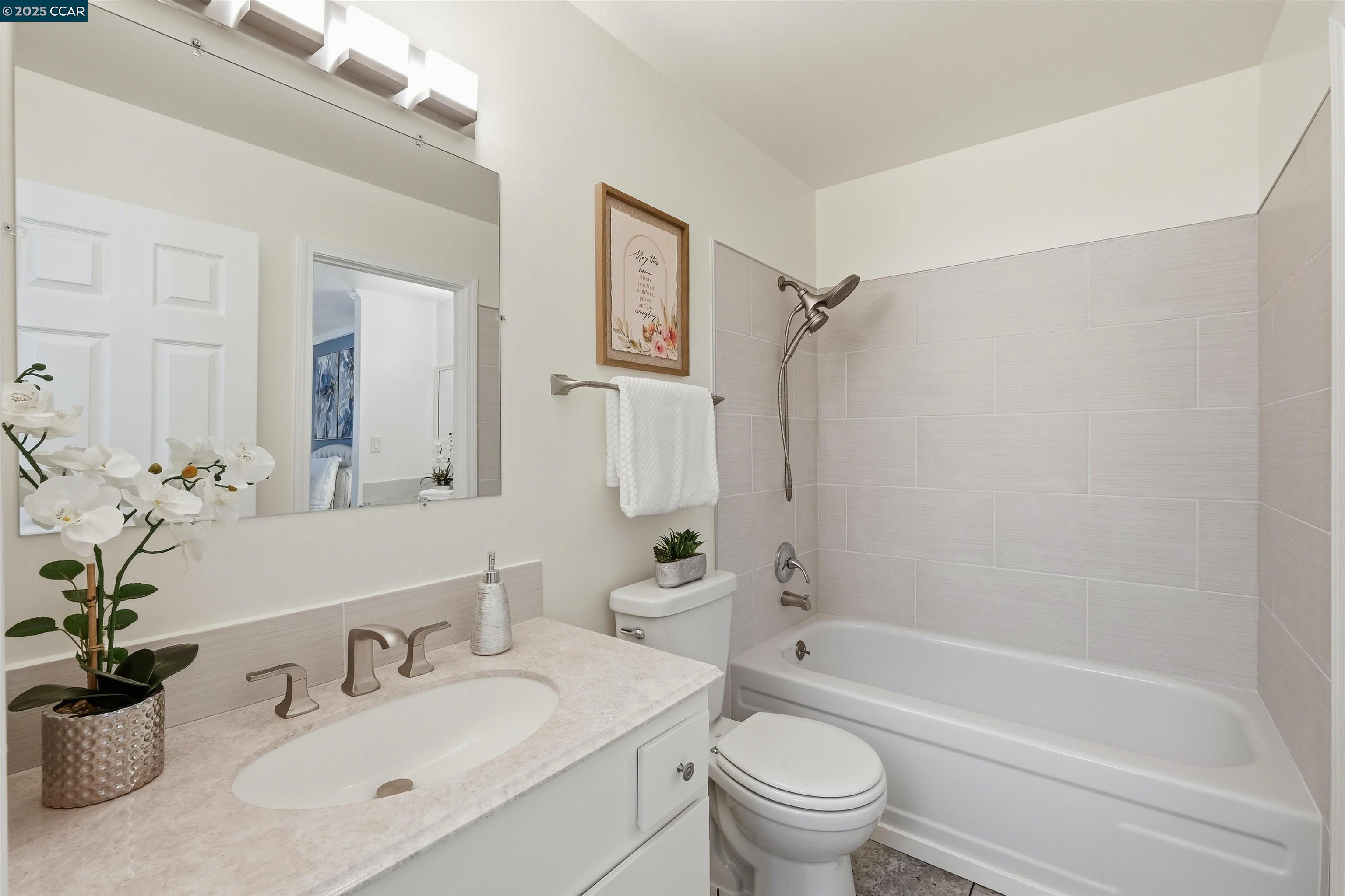 Detail Gallery Image 24 of 38 For 1804 Wildbrook Ct #C,  Concord,  CA 94521 - 2 Beds | 2 Baths