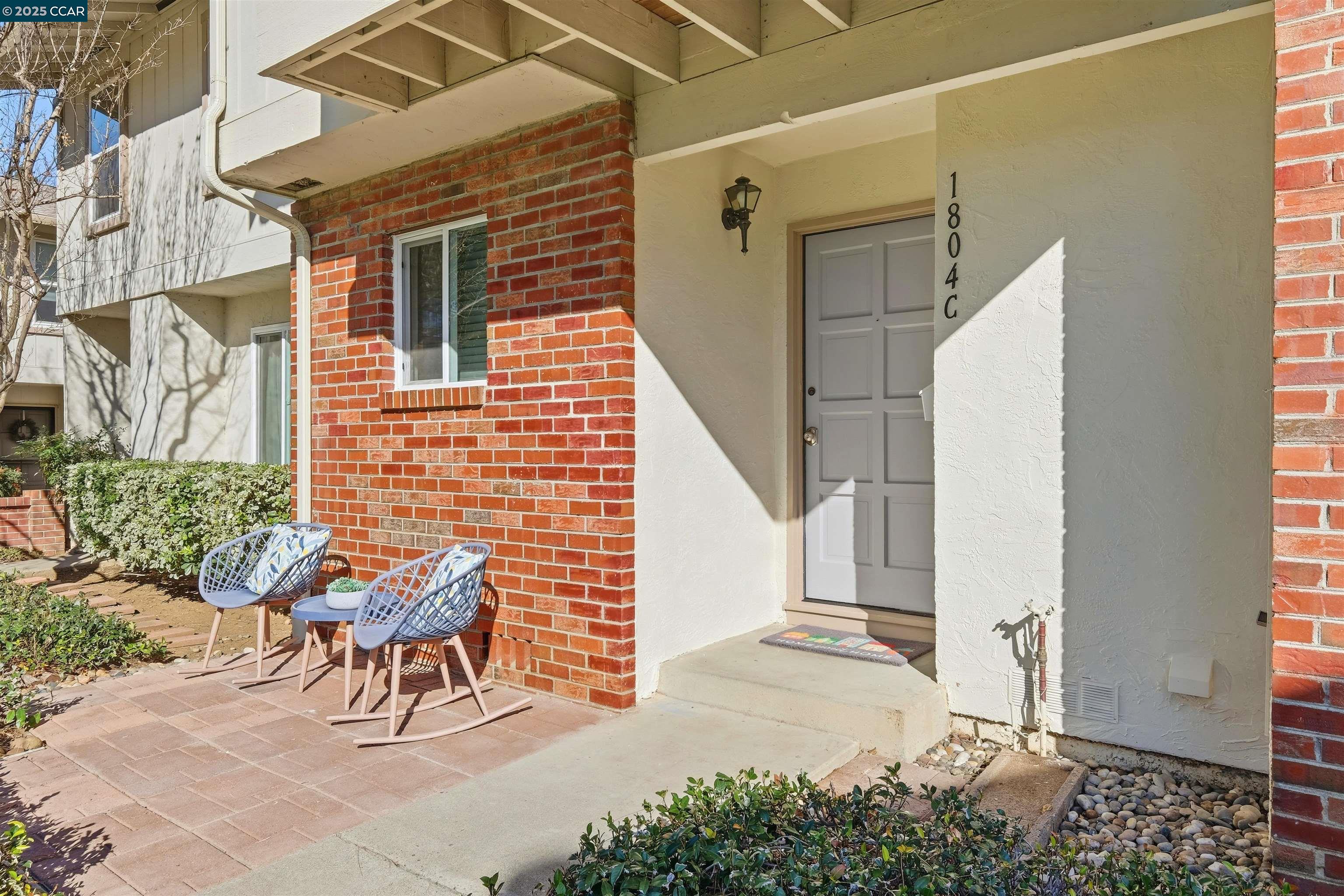 Detail Gallery Image 4 of 38 For 1804 Wildbrook Ct #C,  Concord,  CA 94521 - 2 Beds | 2 Baths