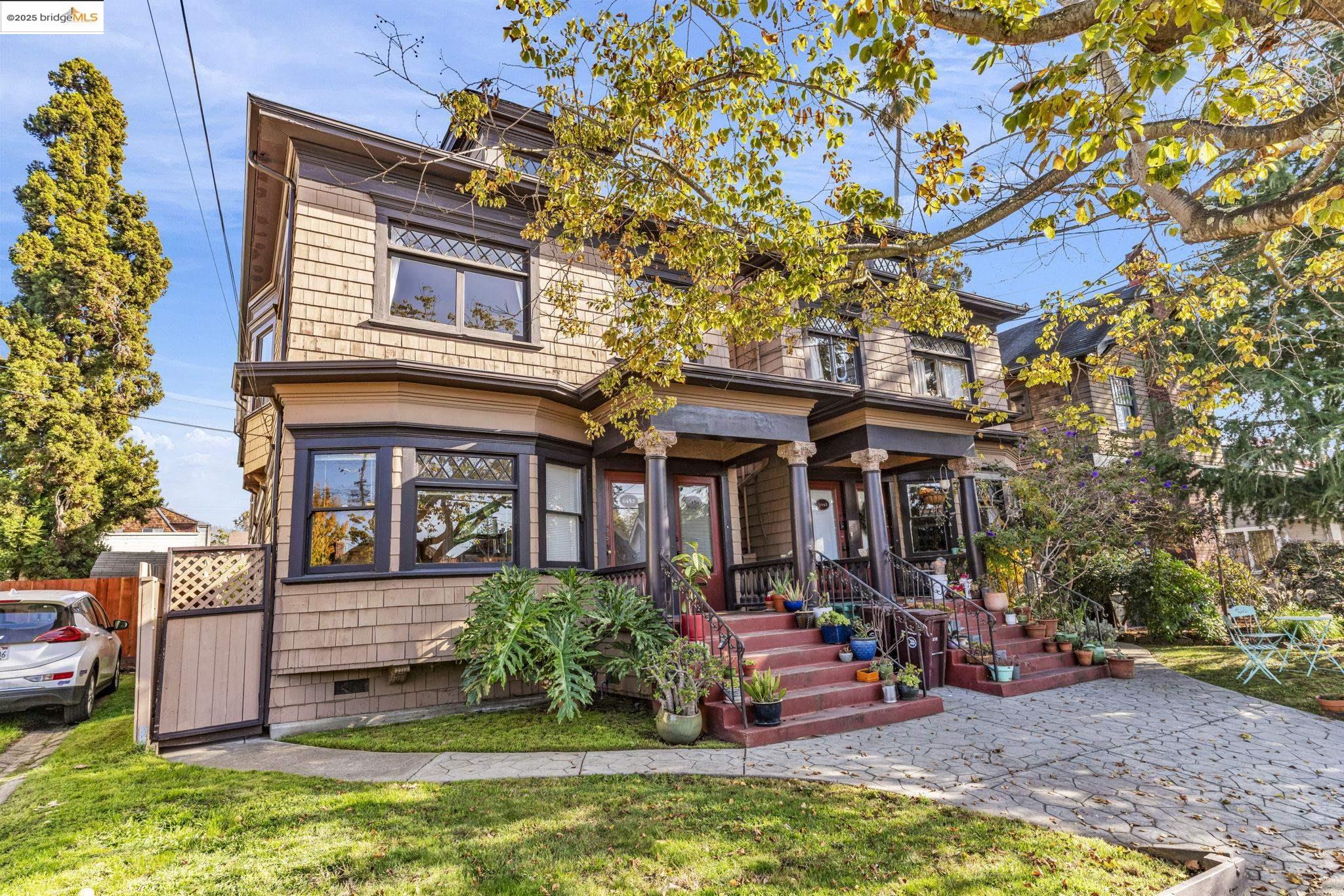 Detail Gallery Image 2 of 19 For 6446 Colby St, Oakland,  CA 94618 - – Beds | – Baths