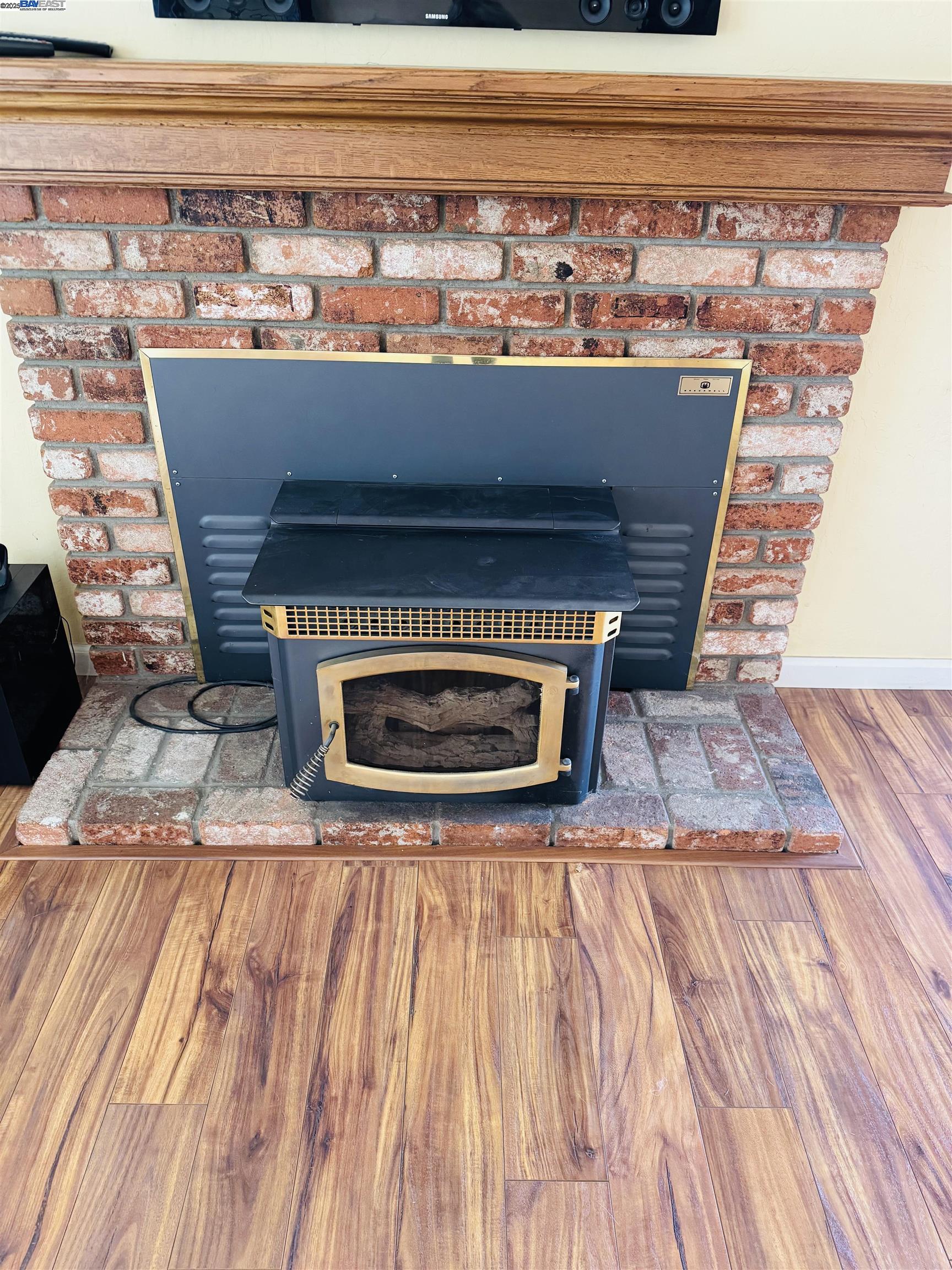 Detail Gallery Image 5 of 17 For 7505 Frederiksen Ln, Dublin,  CA 94568 - 2 Beds | 2 Baths