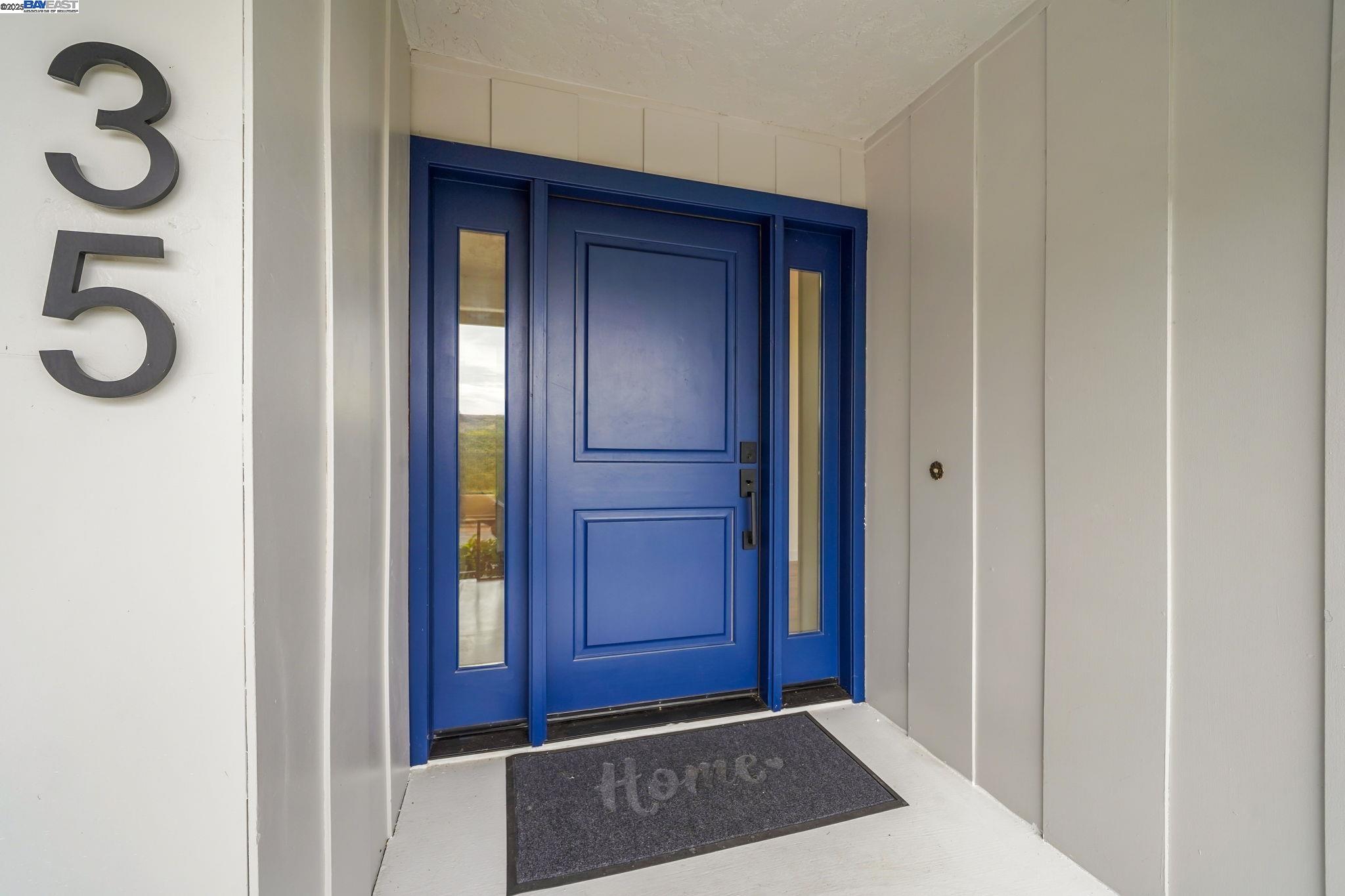 Detail Gallery Image 2 of 43 For 35 San Joaquin Pl, Novato,  CA 94947 - 4 Beds | 3 Baths