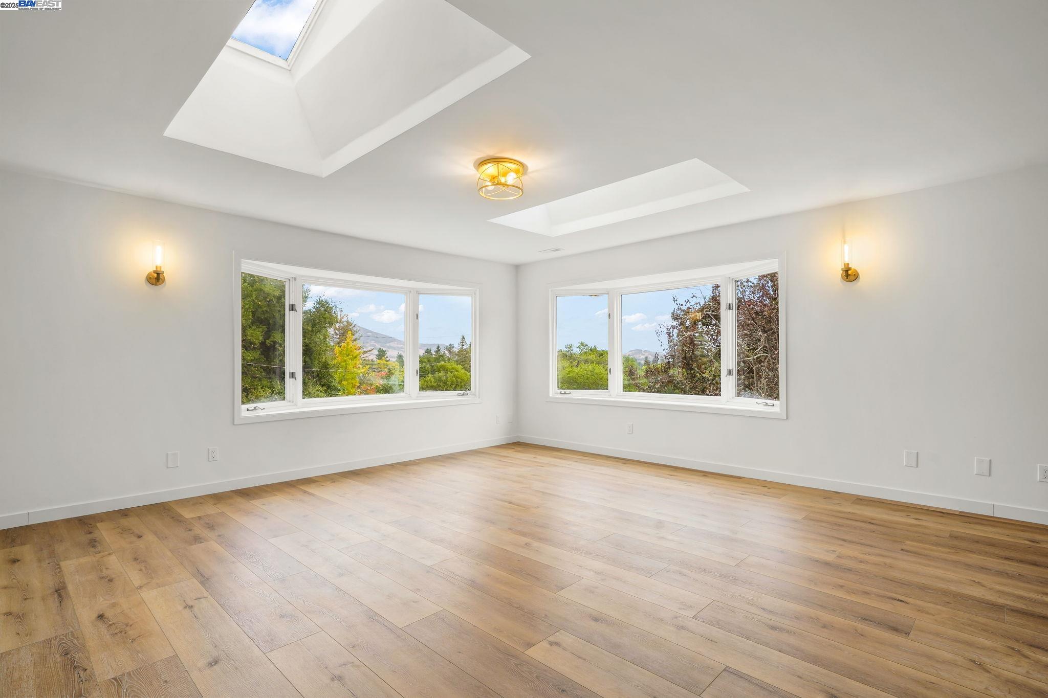 Detail Gallery Image 13 of 43 For 35 San Joaquin Pl, Novato,  CA 94947 - 4 Beds | 3 Baths