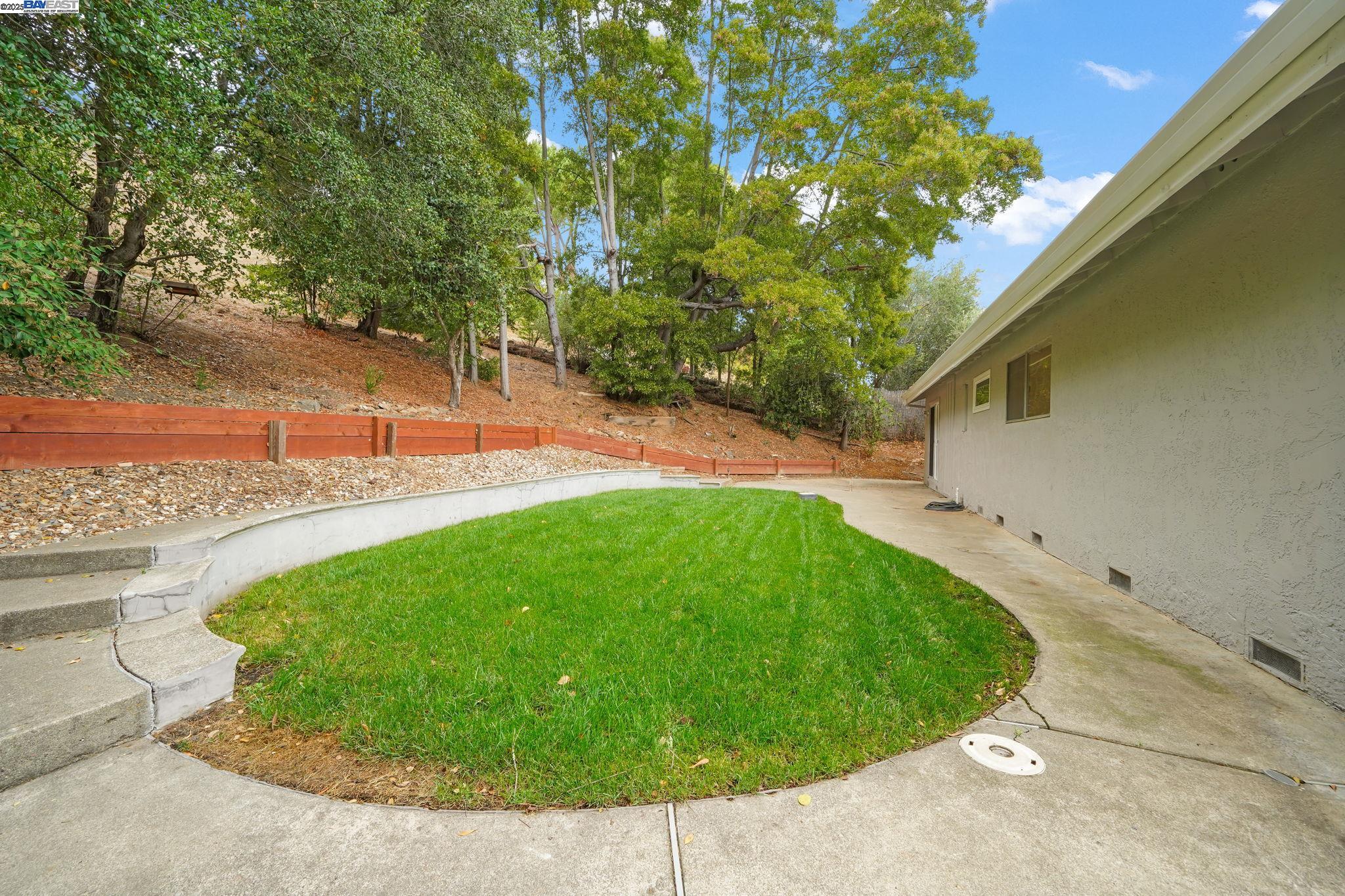 Detail Gallery Image 23 of 43 For 35 San Joaquin Pl, Novato,  CA 94947 - 4 Beds | 3 Baths