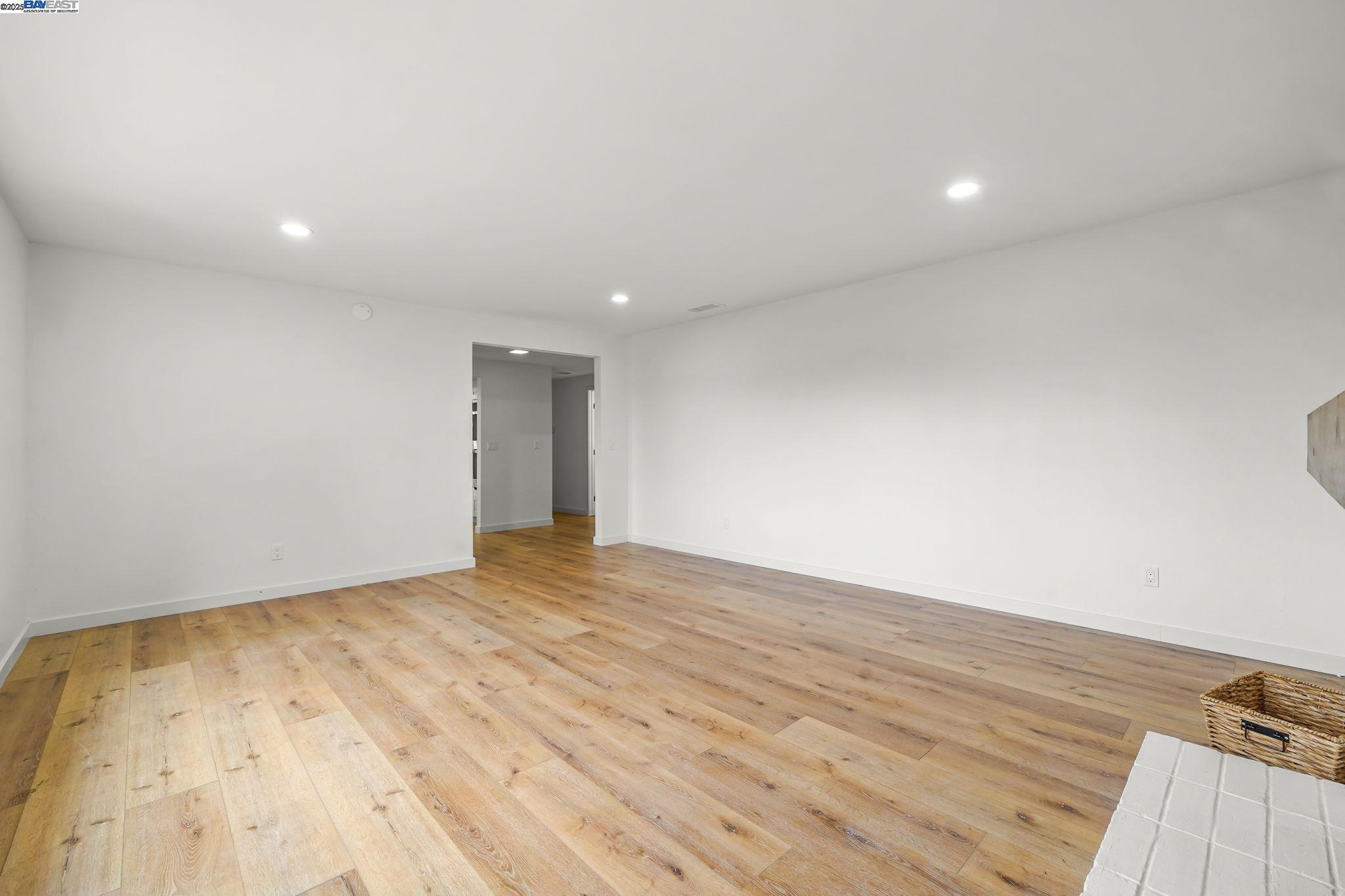 Detail Gallery Image 5 of 43 For 35 San Joaquin Pl, Novato,  CA 94947 - 4 Beds | 3 Baths