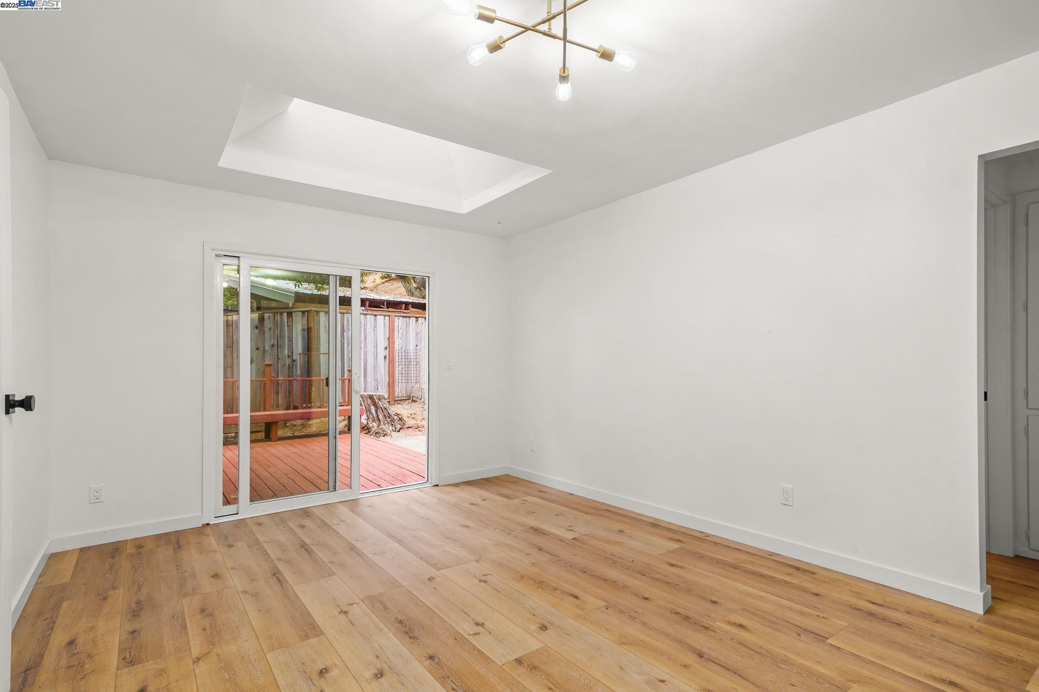 Detail Gallery Image 9 of 43 For 35 San Joaquin Pl, Novato,  CA 94947 - 4 Beds | 3 Baths