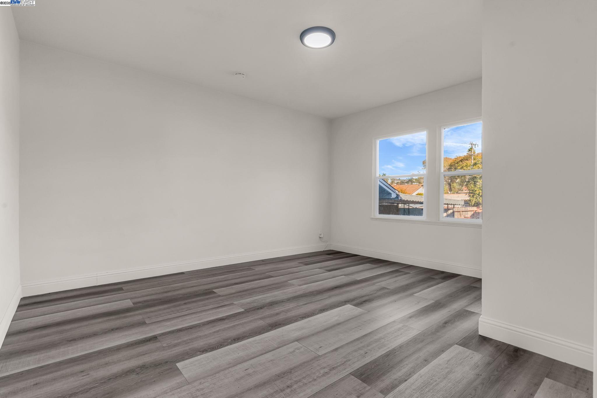 Detail Gallery Image 14 of 38 For 680 Mclaughlin St, Richmond,  CA 94805 - 3 Beds | 2 Baths