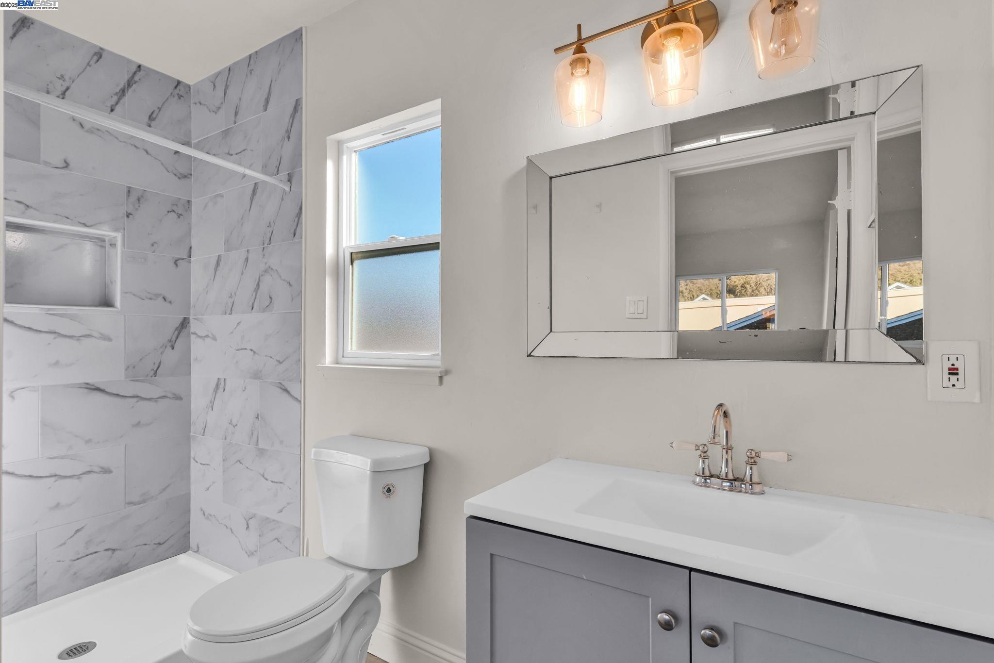 Detail Gallery Image 24 of 38 For 680 Mclaughlin St, Richmond,  CA 94805 - 3 Beds | 2 Baths