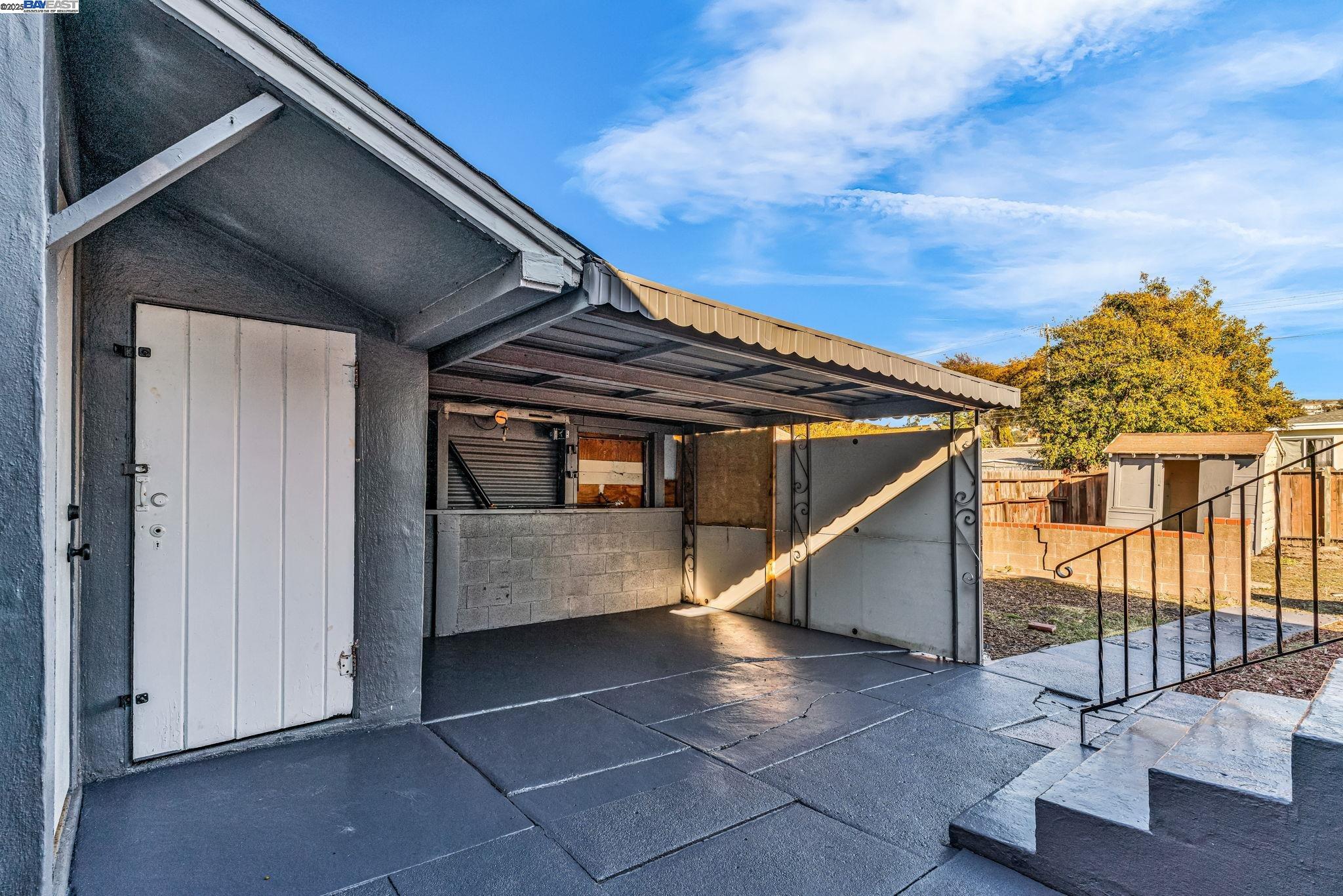 Detail Gallery Image 26 of 38 For 680 Mclaughlin St, Richmond,  CA 94805 - 3 Beds | 2 Baths