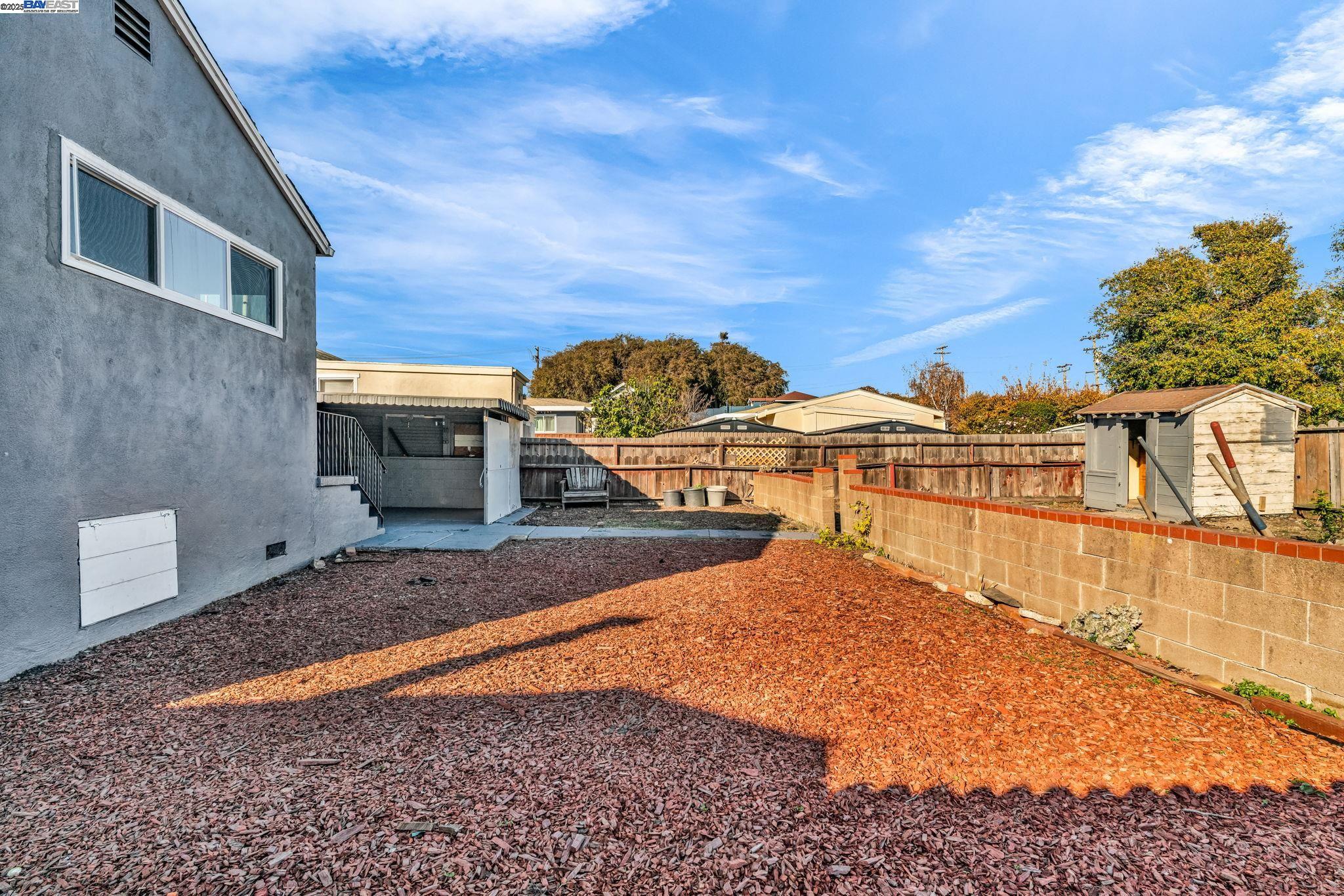 Detail Gallery Image 31 of 38 For 680 Mclaughlin St, Richmond,  CA 94805 - 3 Beds | 2 Baths