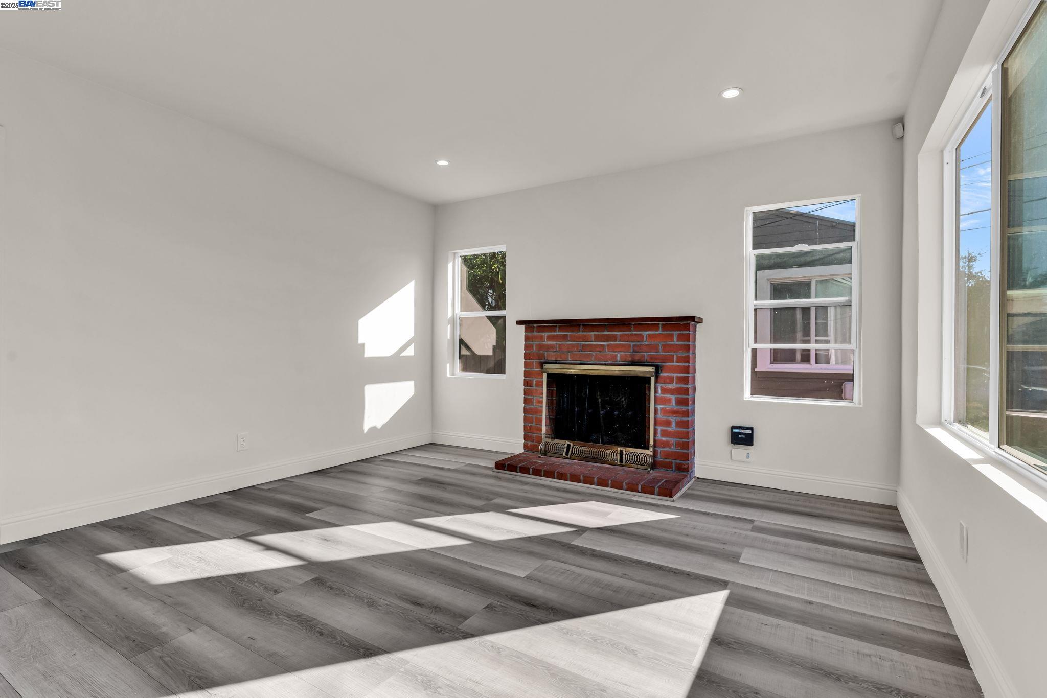 Detail Gallery Image 5 of 38 For 680 Mclaughlin St, Richmond,  CA 94805 - 3 Beds | 2 Baths