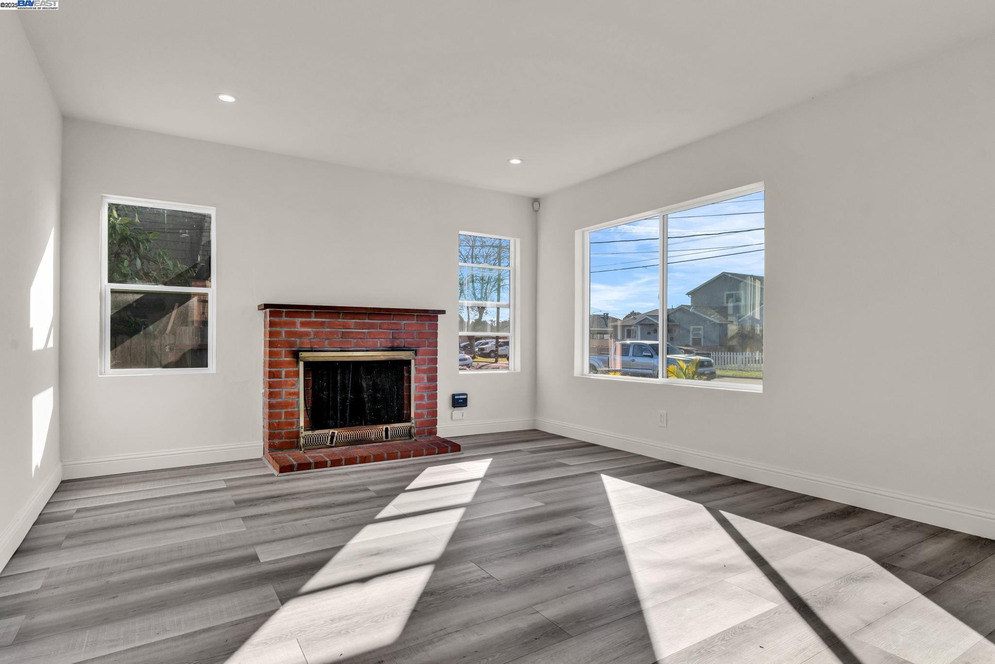 Detail Gallery Image 6 of 38 For 680 Mclaughlin St, Richmond,  CA 94805 - 3 Beds | 2 Baths