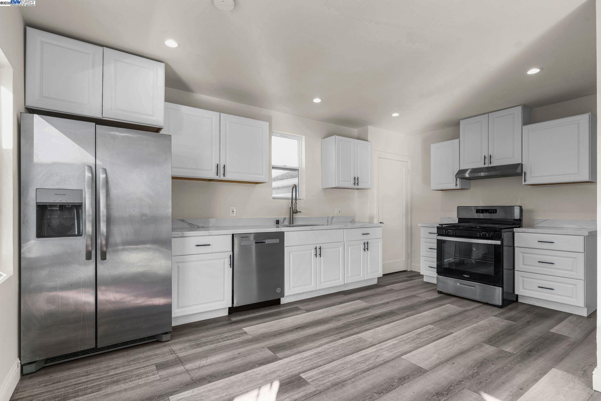 Detail Gallery Image 9 of 38 For 680 Mclaughlin St, Richmond,  CA 94805 - 3 Beds | 2 Baths