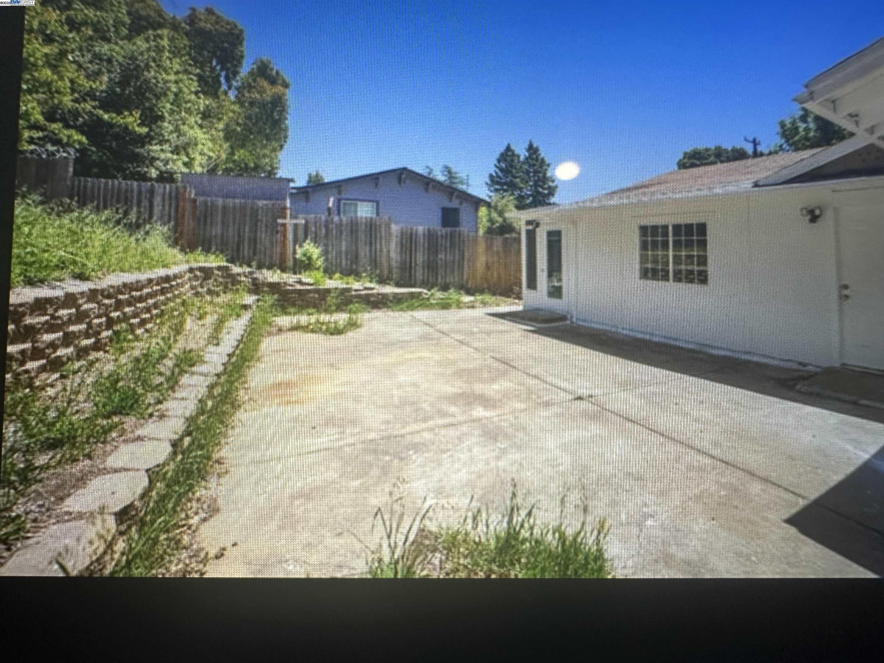 Detail Gallery Image 16 of 19 For 1146 Lewis Ave, Vallejo,  CA 94591 - 3 Beds | 2 Baths