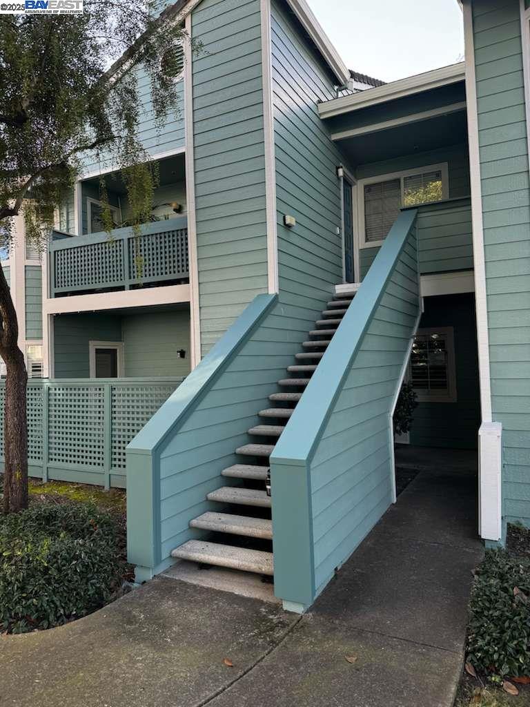 Detail Gallery Image 2 of 7 For 303 Dursey Dr, Pinole,  CA 94564 - – Beds | – Baths