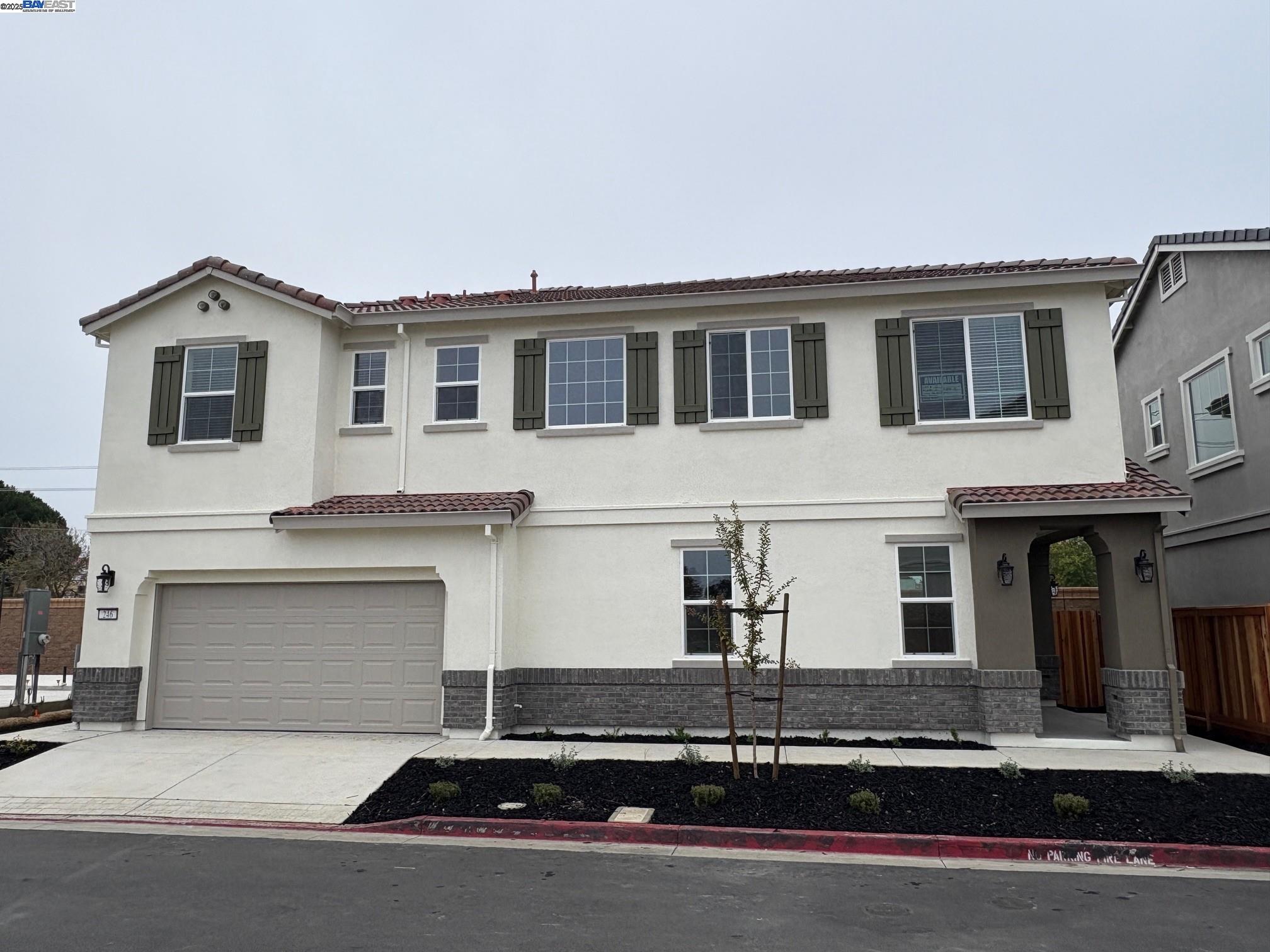 Detail Gallery Image 2 of 40 For 246 Mindy Way, Pittsburg,  CA 94565 - 5 Beds | 3/1 Baths