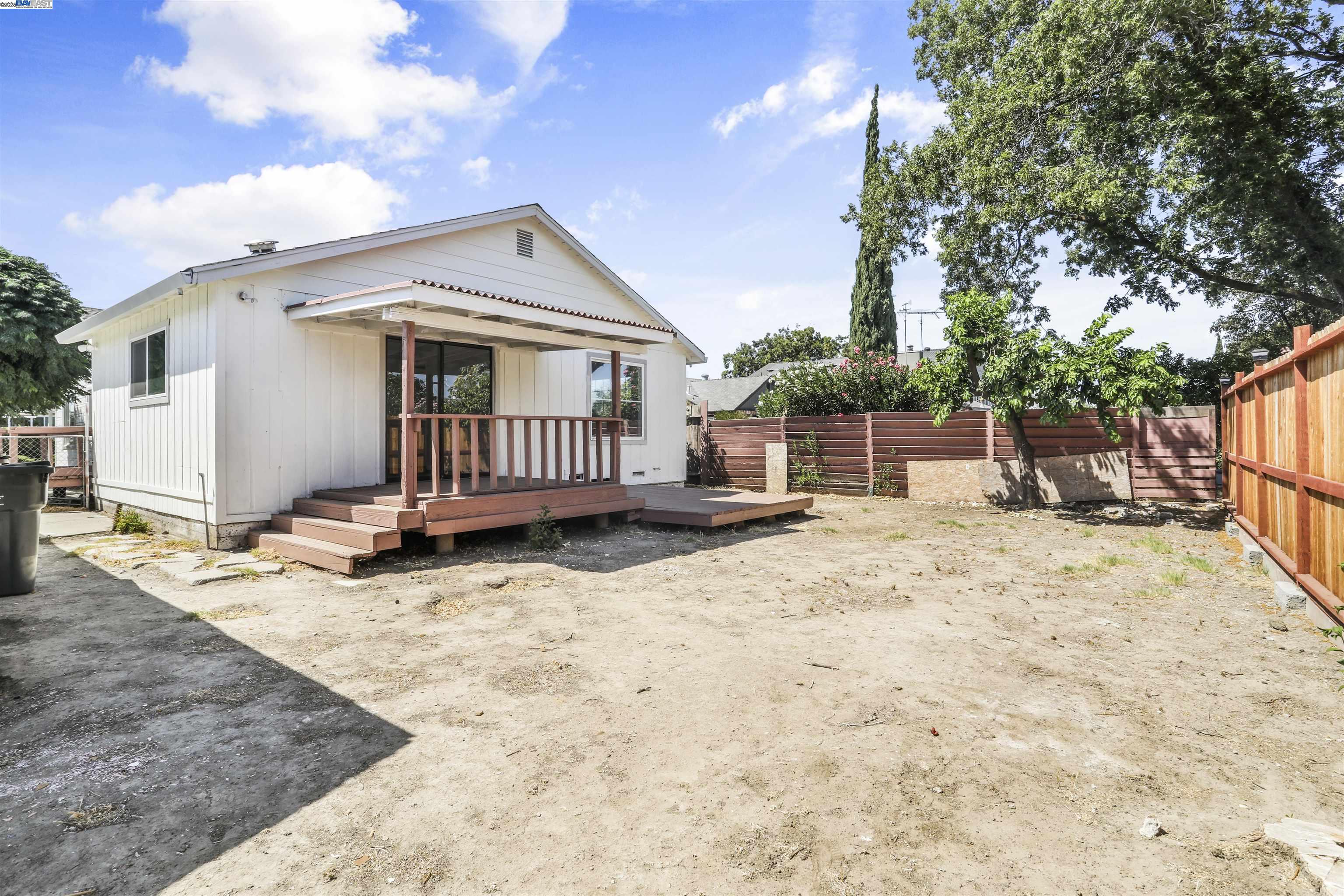 Detail Gallery Image 23 of 26 For 1925 Alpha Way, Antioch,  CA 94509 - 3 Beds | 2 Baths