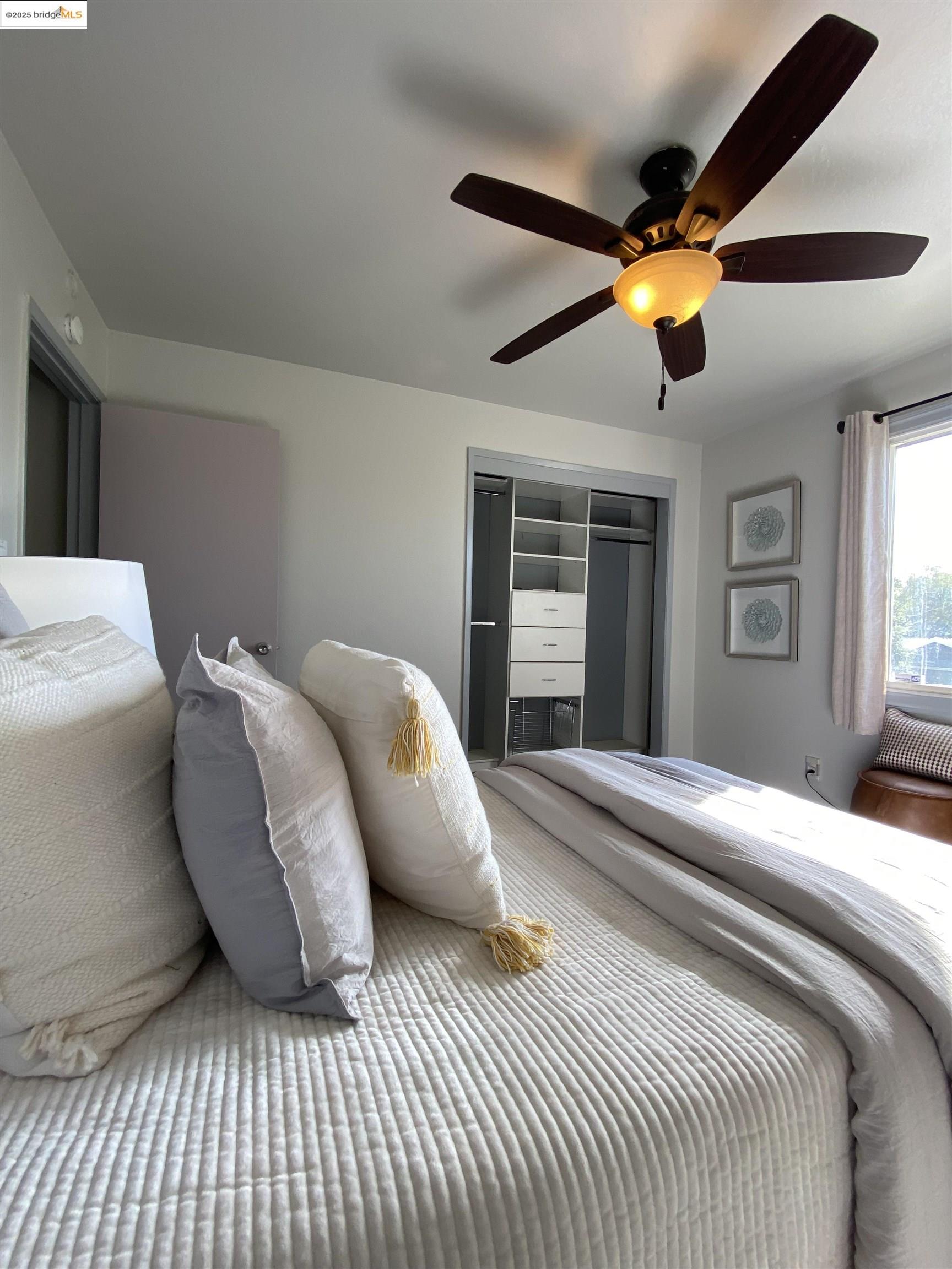 Detail Gallery Image 10 of 17 For 8454 E Ney Ave, Oakland,  CA 94605 - 3 Beds | 2 Baths