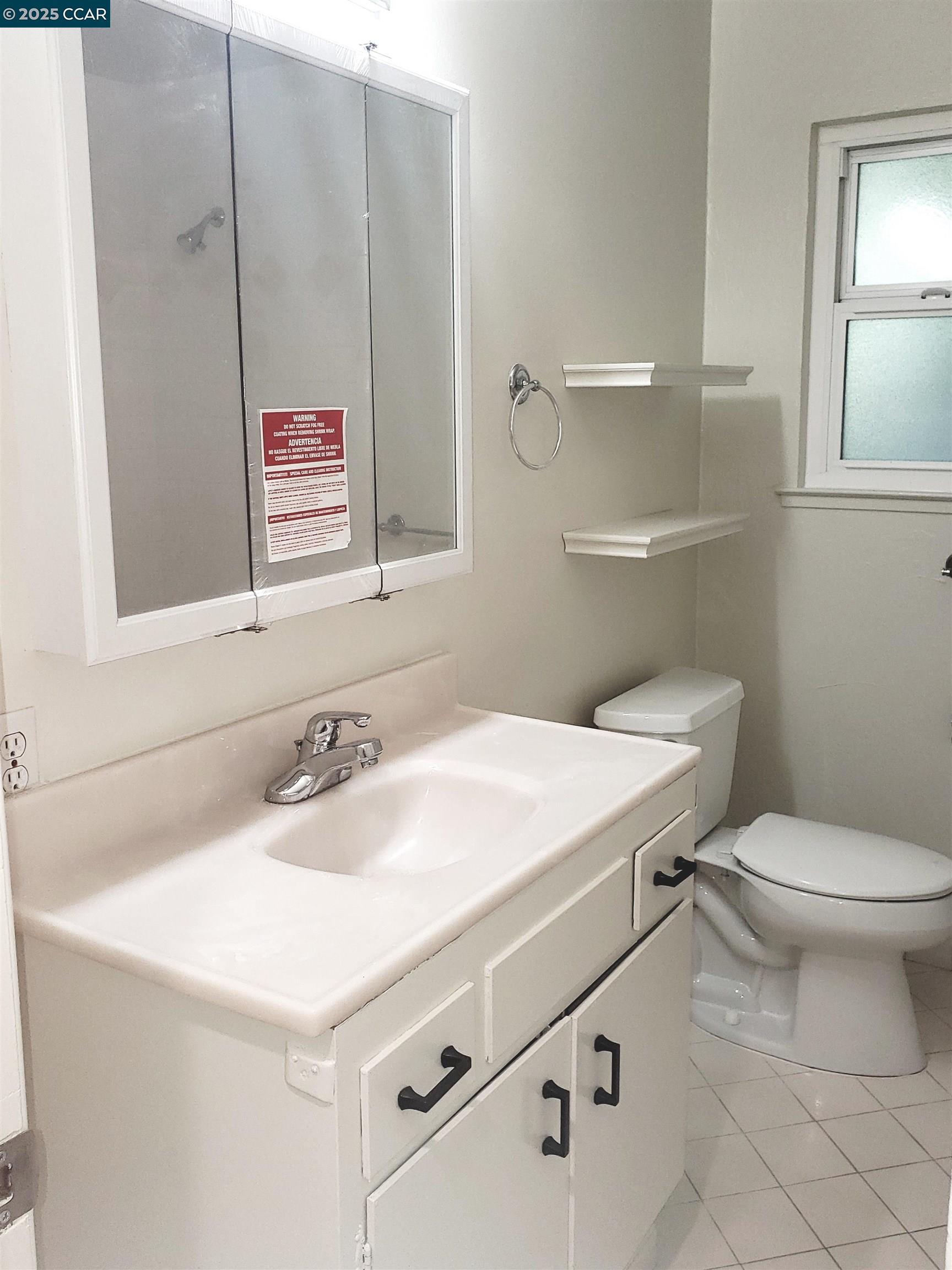 Detail Gallery Image 14 of 21 For 44 Muth Dr, Orinda,  CA 94563 - 3 Beds | 2 Baths