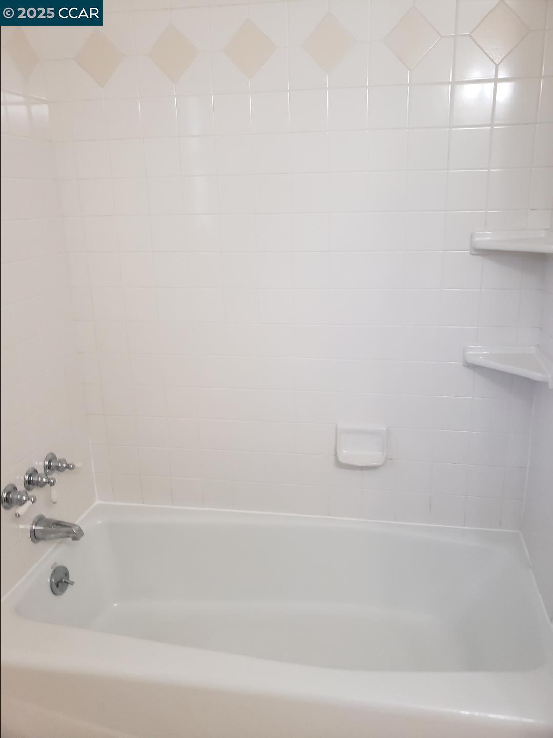 Detail Gallery Image 16 of 21 For 44 Muth Dr, Orinda,  CA 94563 - 3 Beds | 2 Baths