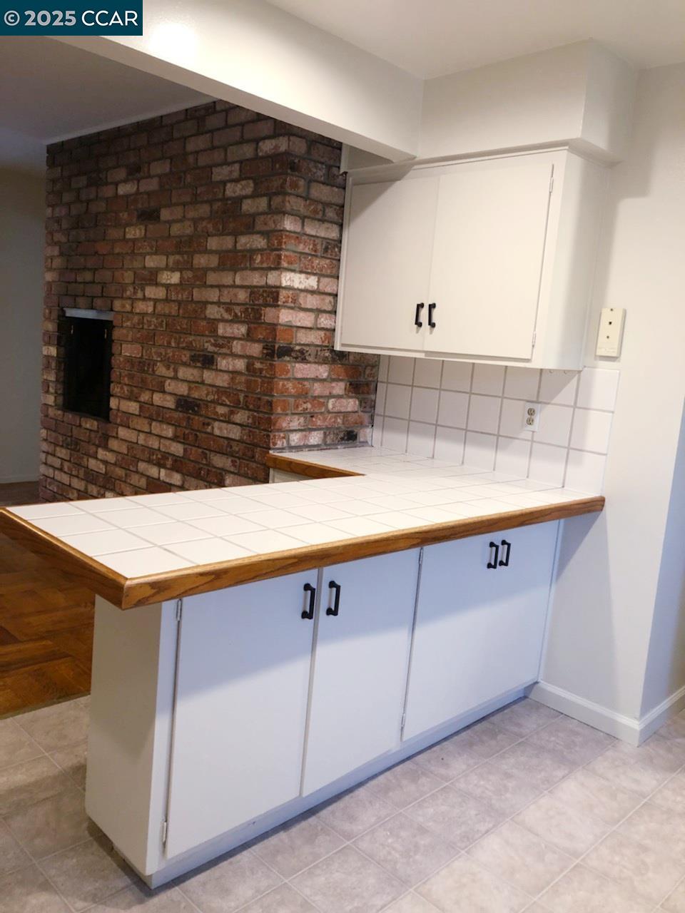 Detail Gallery Image 8 of 21 For 44 Muth Dr, Orinda,  CA 94563 - 3 Beds | 2 Baths