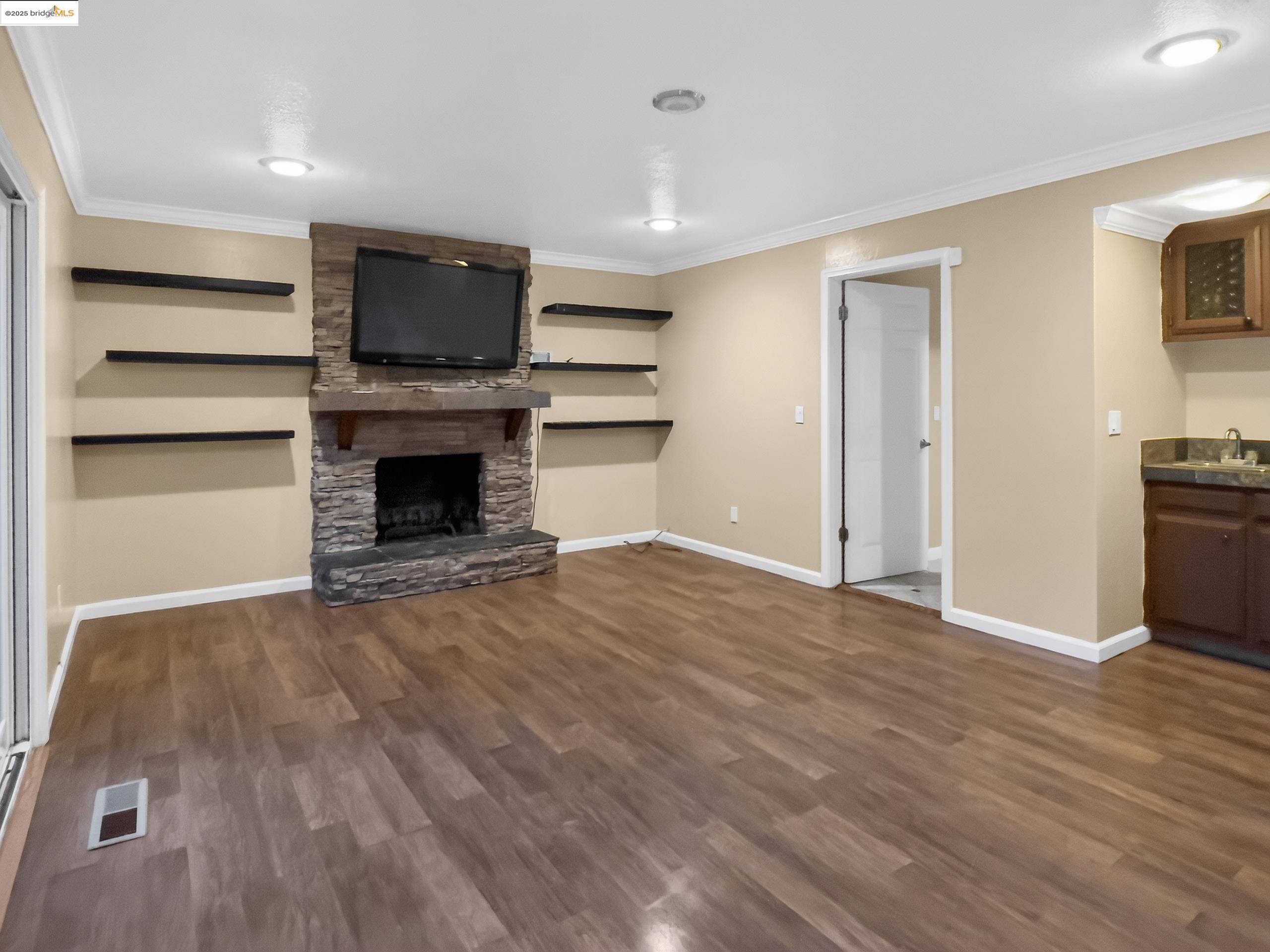 Detail Gallery Image 16 of 43 For 2322 Peachtree Cir, Antioch,  CA 94509 - 1 Beds | 1/1 Baths