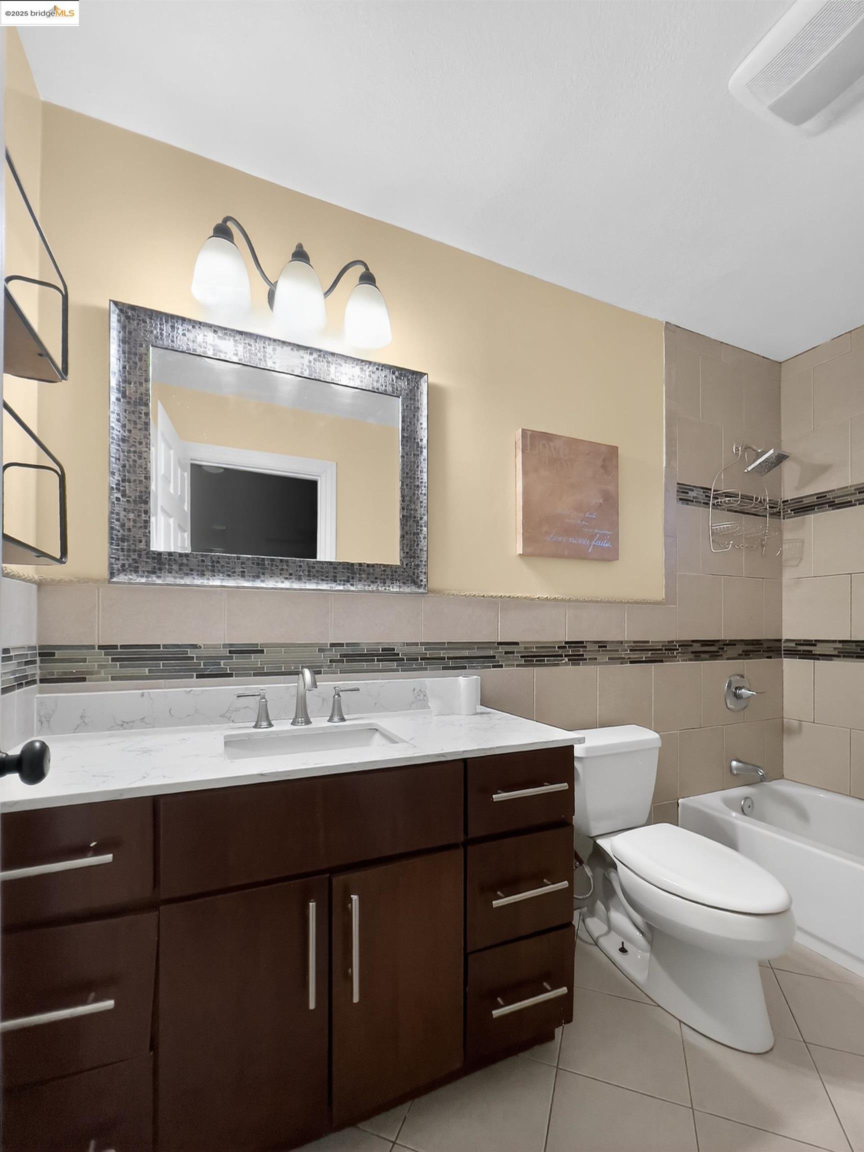 Detail Gallery Image 9 of 43 For 2322 Peachtree Cir, Antioch,  CA 94509 - 1 Beds | 1/1 Baths
