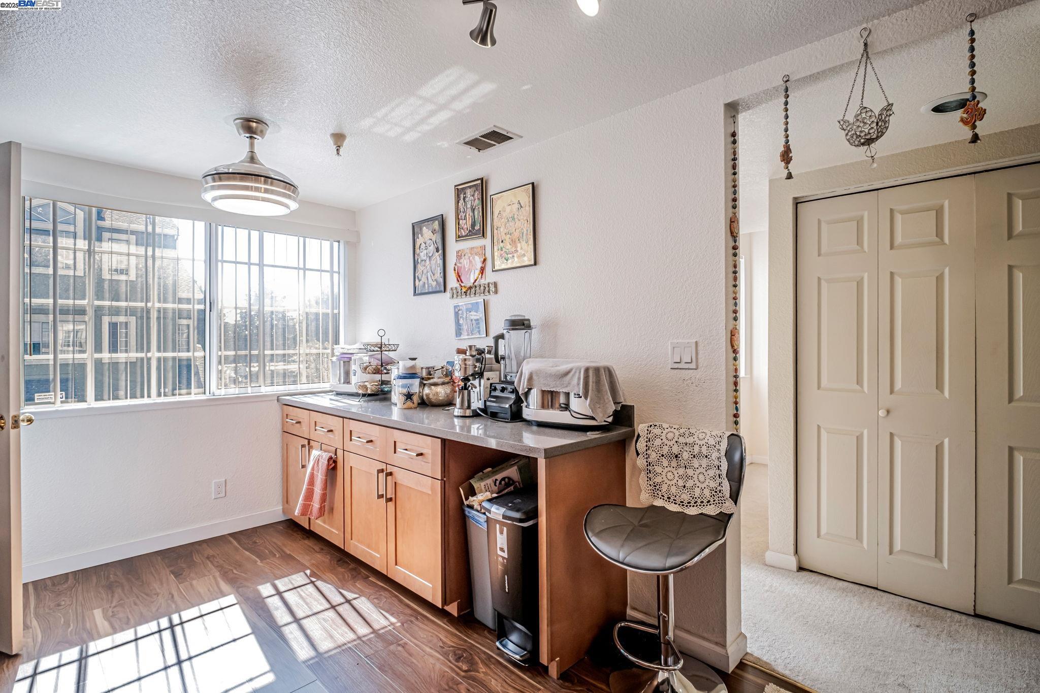 Photo #12: 41119217 Listing: Photo #12