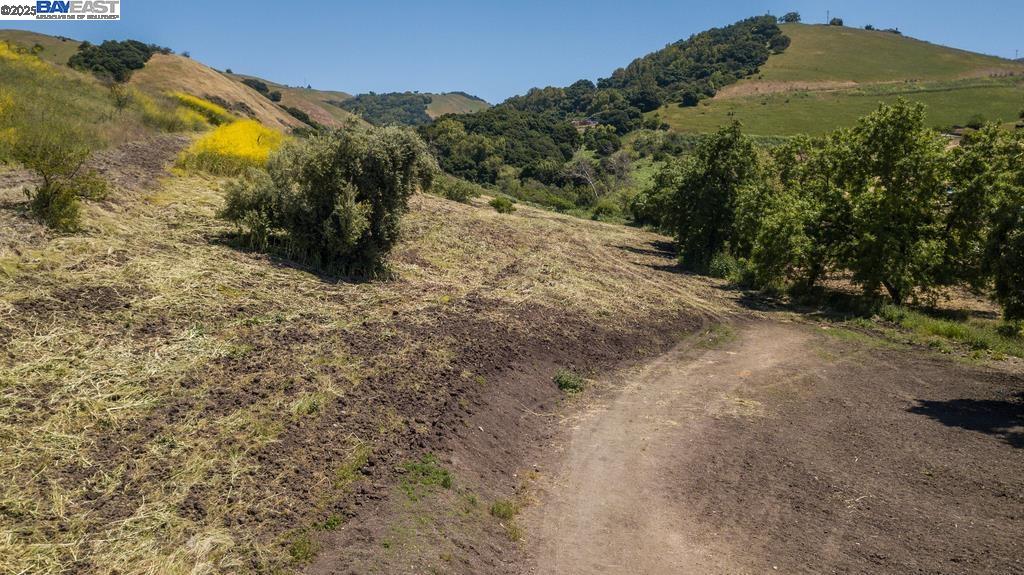 Detail Gallery Image 9 of 14 For 12610 Clayton Rd, San Jose,  CA 95127 - – Beds | – Baths