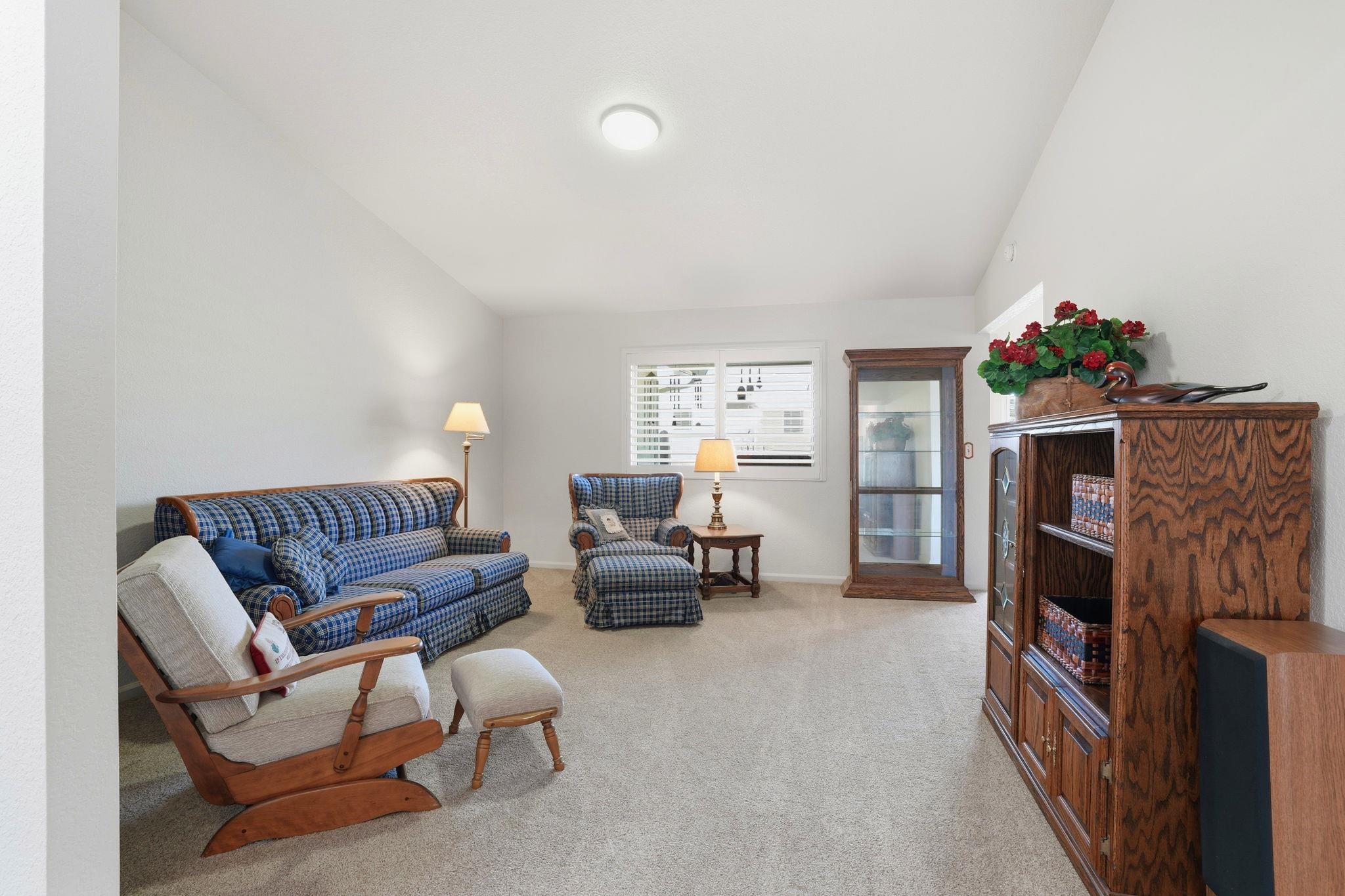 Detail Gallery Image 11 of 37 For 2414 Vine Ave, Escalon,  CA 95320 - 4 Beds | 2 Baths