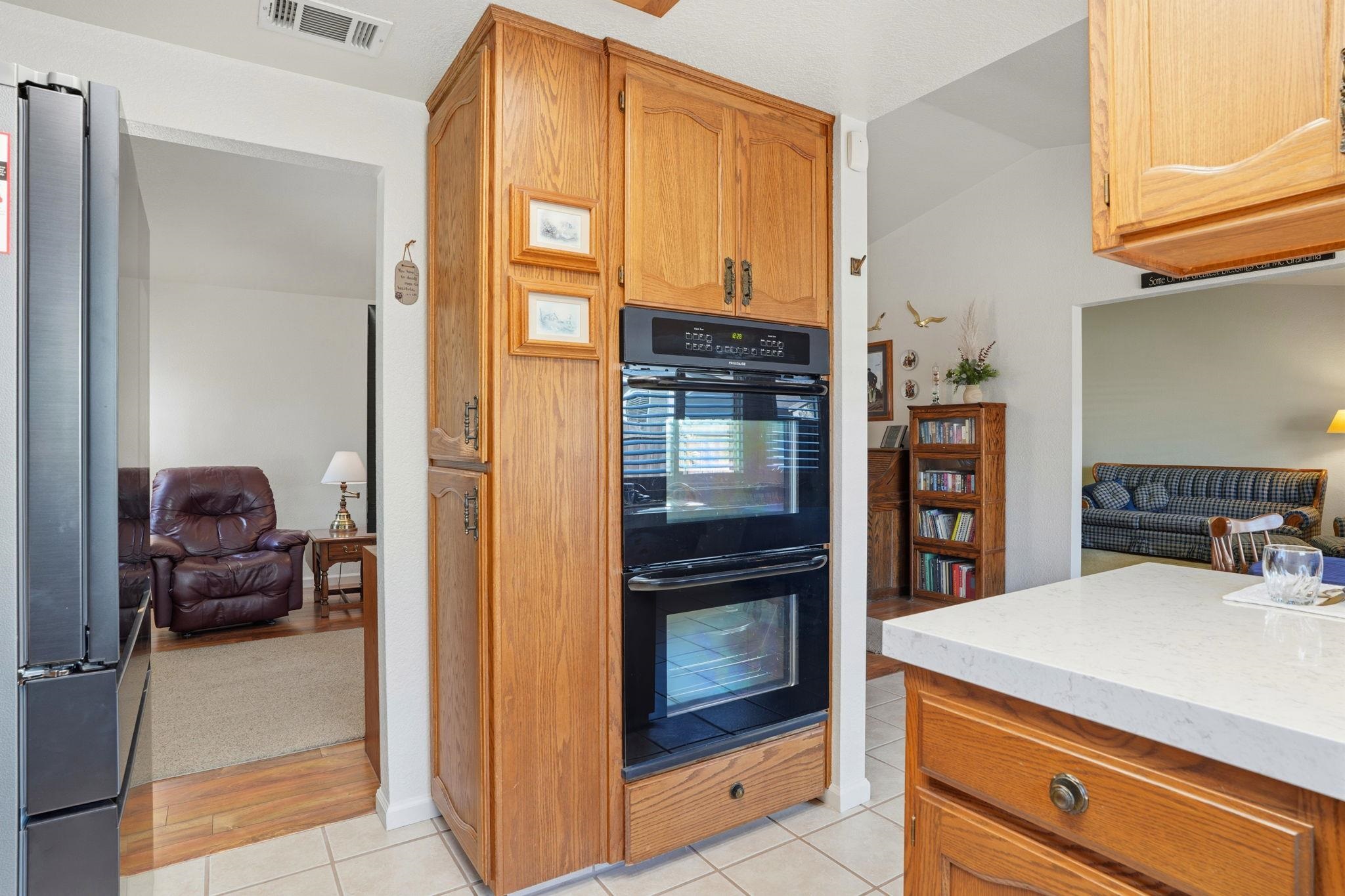 Detail Gallery Image 13 of 37 For 2414 Vine Ave, Escalon,  CA 95320 - 4 Beds | 2 Baths