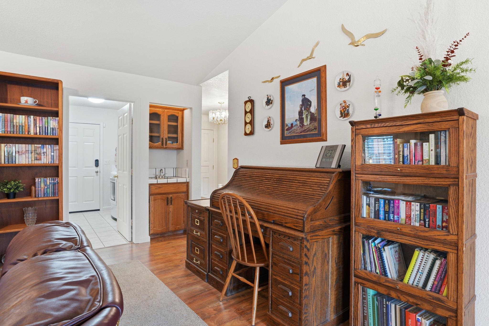 Detail Gallery Image 18 of 37 For 2414 Vine Ave, Escalon,  CA 95320 - 4 Beds | 2 Baths