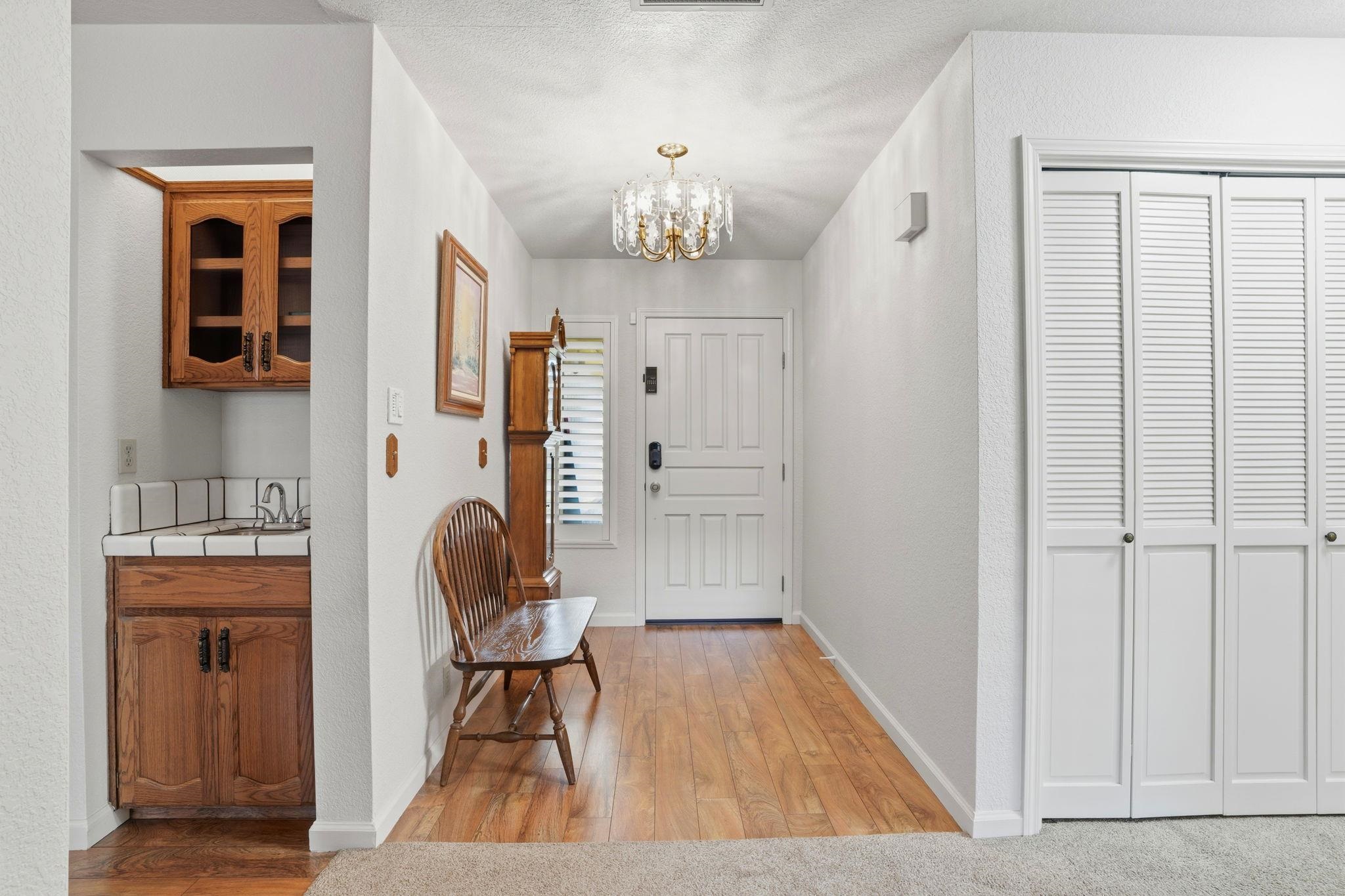 Detail Gallery Image 7 of 37 For 2414 Vine Ave, Escalon,  CA 95320 - 4 Beds | 2 Baths