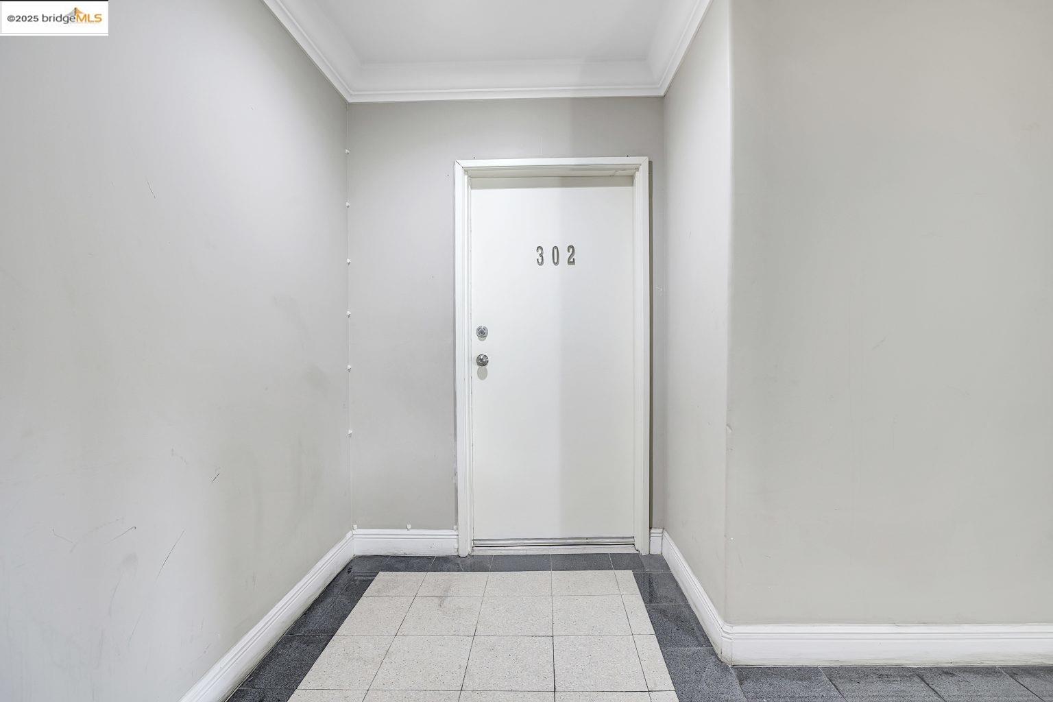 Detail Gallery Image 28 of 32 For 1515 14th Ave #302,  Oakland,  CA 94606 - 3 Beds | 2 Baths