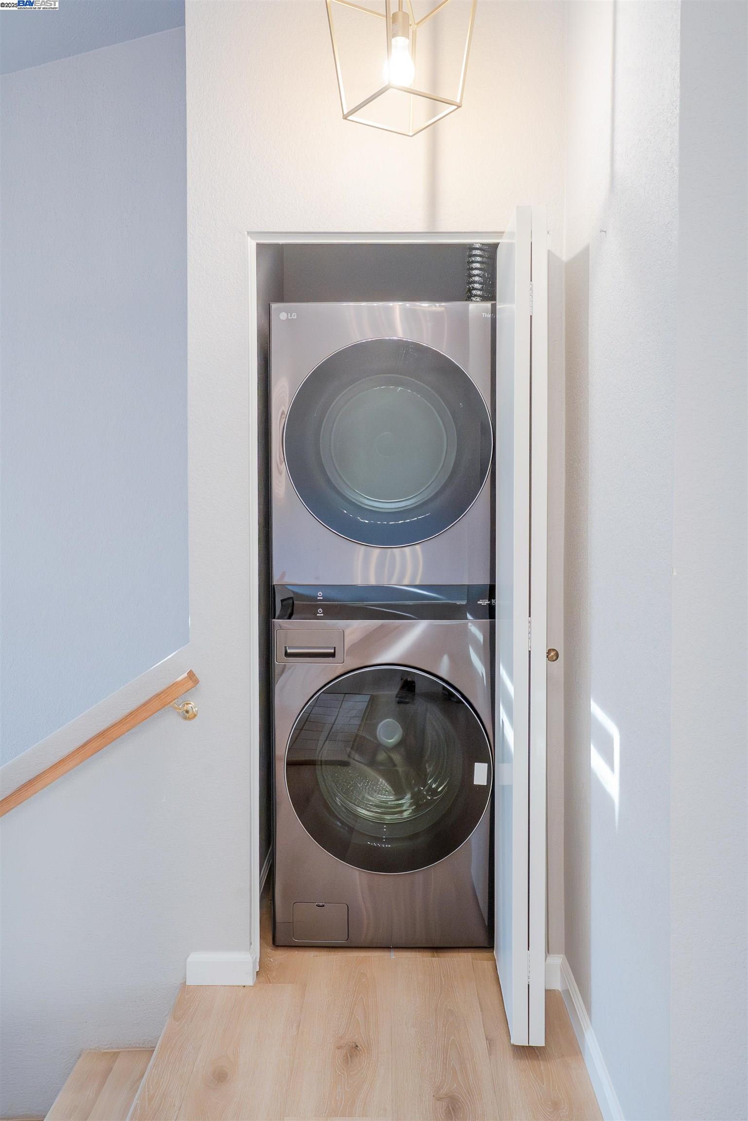 Detail Gallery Image 13 of 22 For 219 Commons Ln, Foster City,  CA 94404 - 2 Beds | 2 Baths