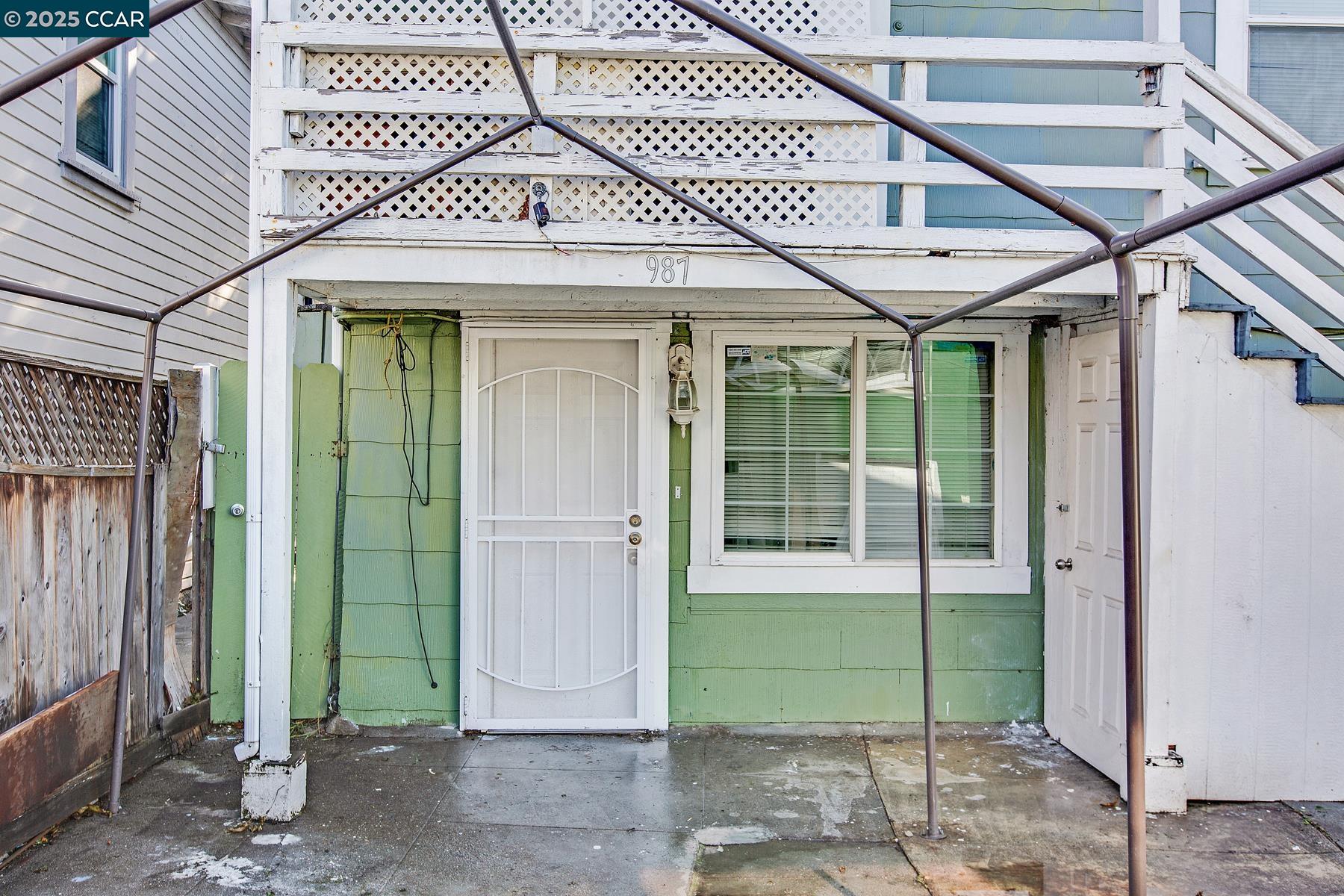 Detail Gallery Image 11 of 19 For 985 39th Street, Oakland,  CA 94608 - – Beds | – Baths