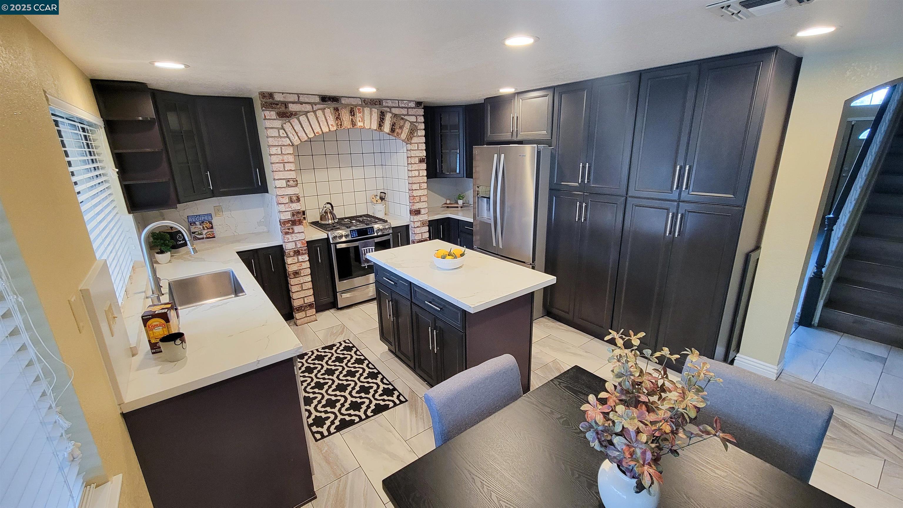 Detail Gallery Image 9 of 23 For 4632 Country Hills Dr, Antioch,  CA 94531 - 4 Beds | 3 Baths