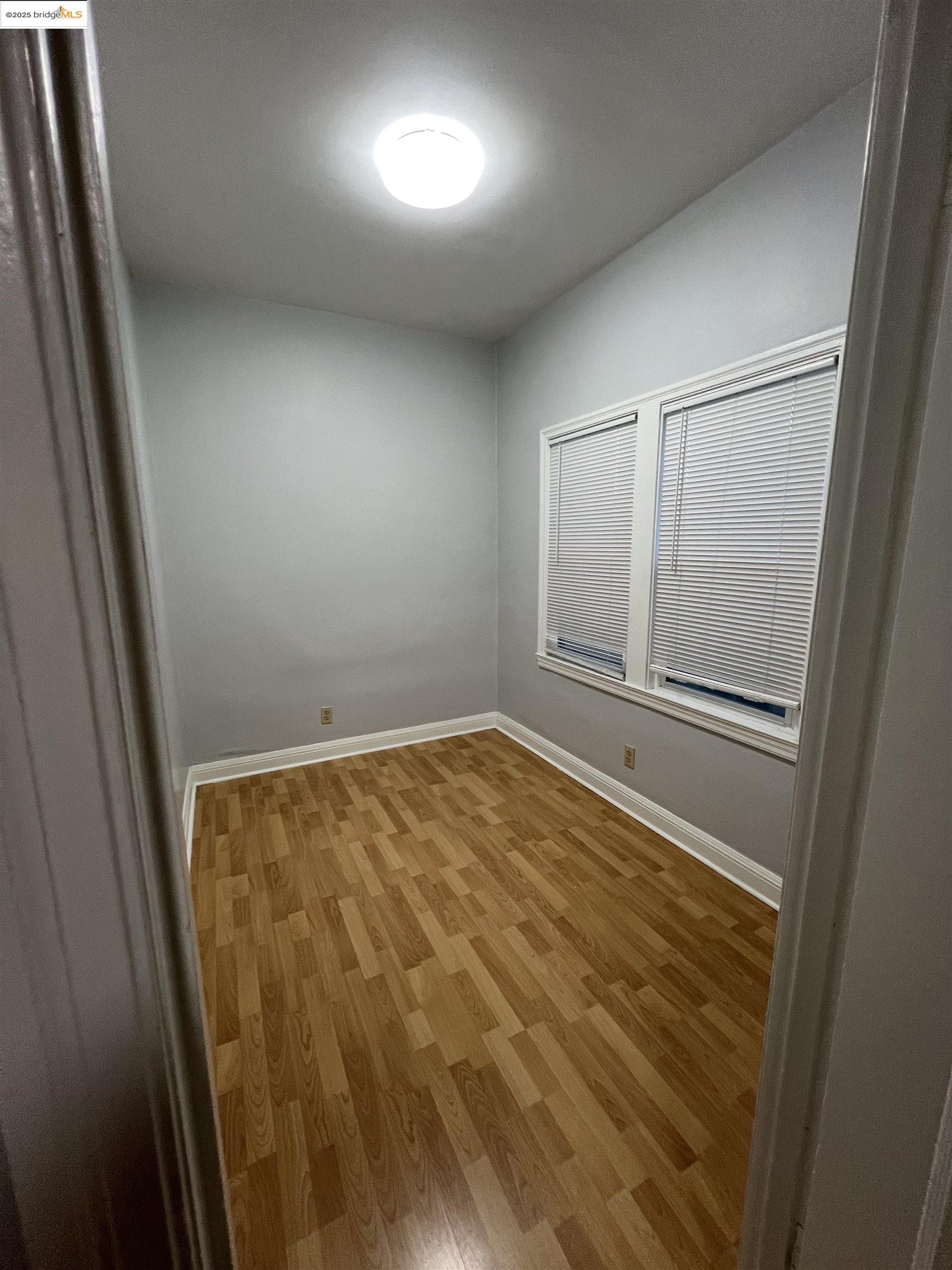 Detail Gallery Image 2 of 4 For 1846 Spruce St #23,  Berkeley,  CA 94709-1859 - 1 Beds | 1 Baths