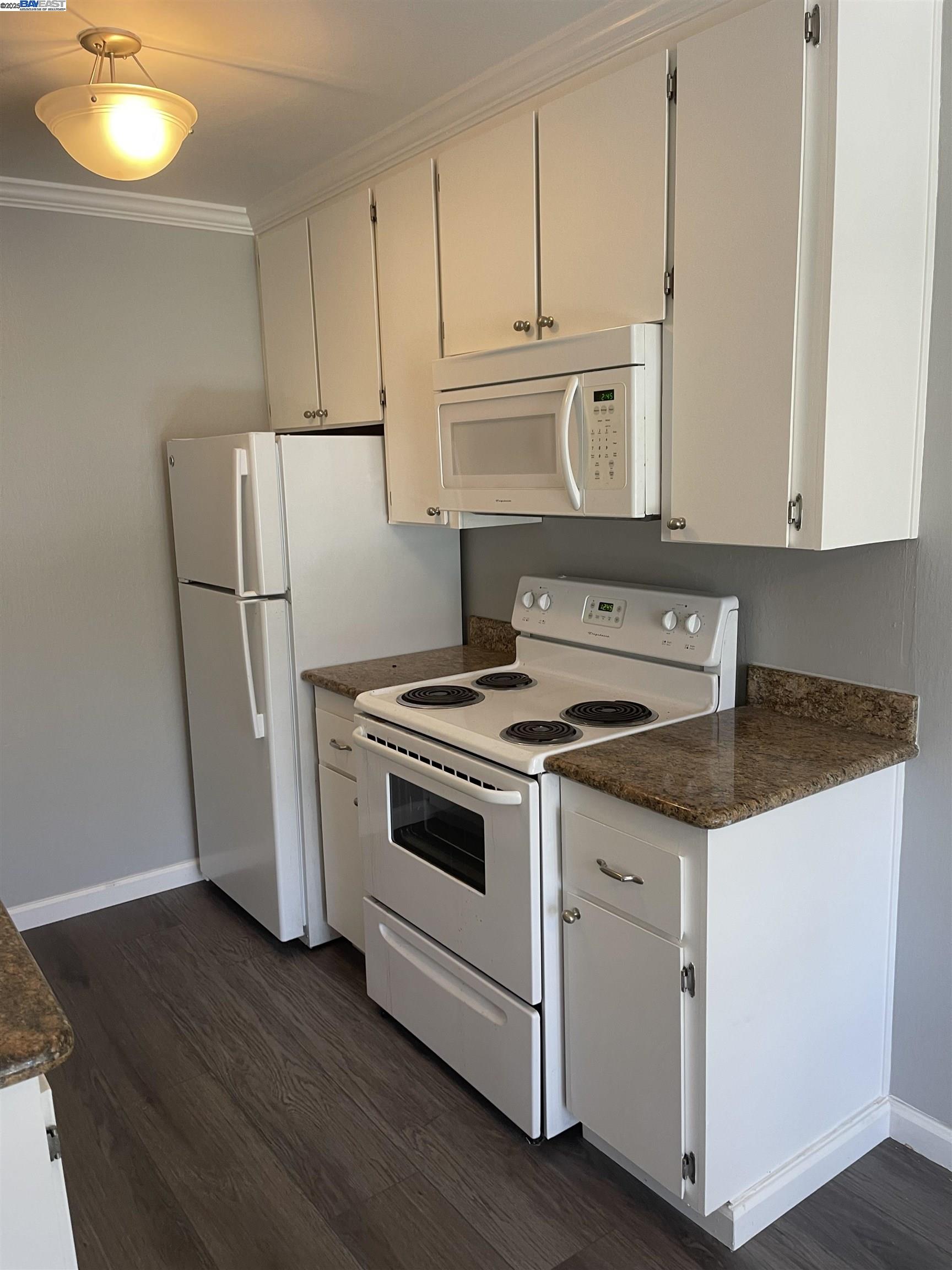 Detail Gallery Image 7 of 41 For 185 Sierra Dr #206,  Walnut Creek,  CA 94596 - 1 Beds | 1 Baths