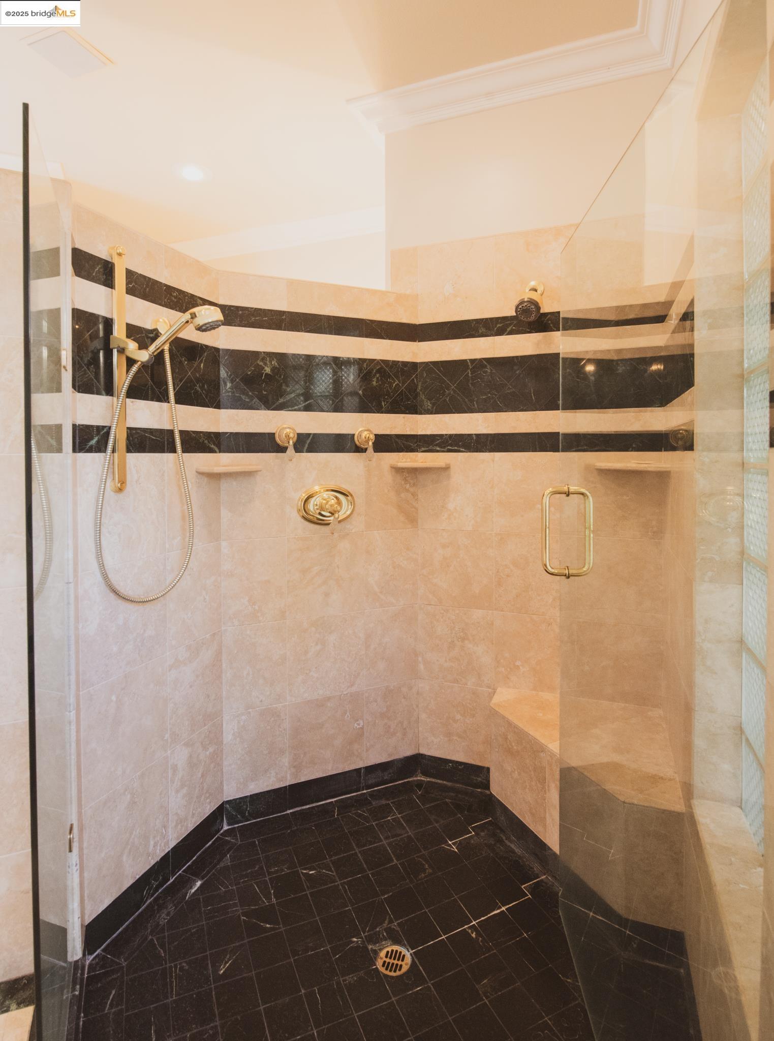 Detail Gallery Image 16 of 50 For 16161 Parkridge Ave, Sonora,  CA 95370 - 3 Beds | 2/1 Baths