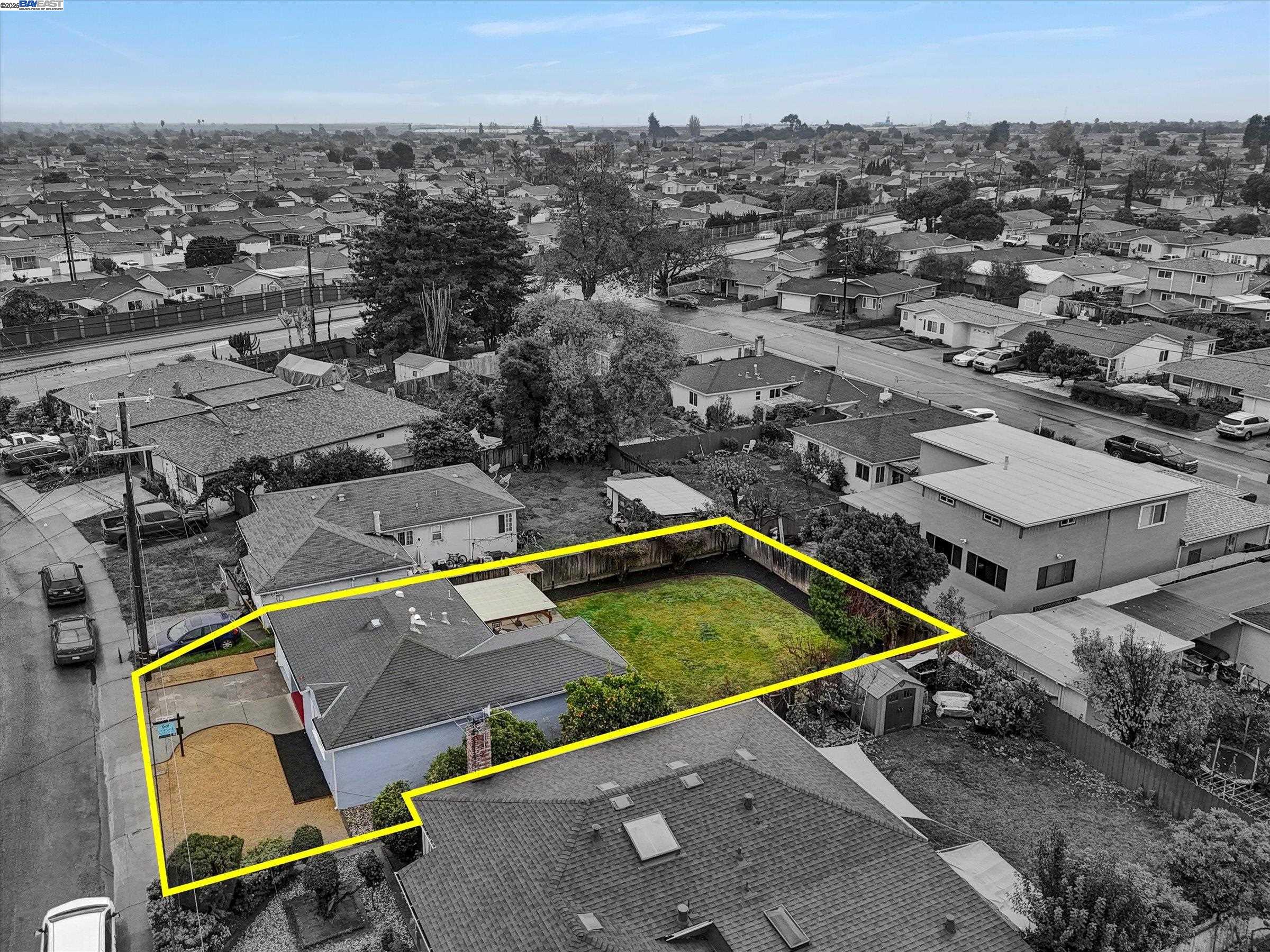 Detail Gallery Image 12 of 28 For 15377 Churchill St, San Leandro,  CA 94579 - 2 Beds | 1 Baths