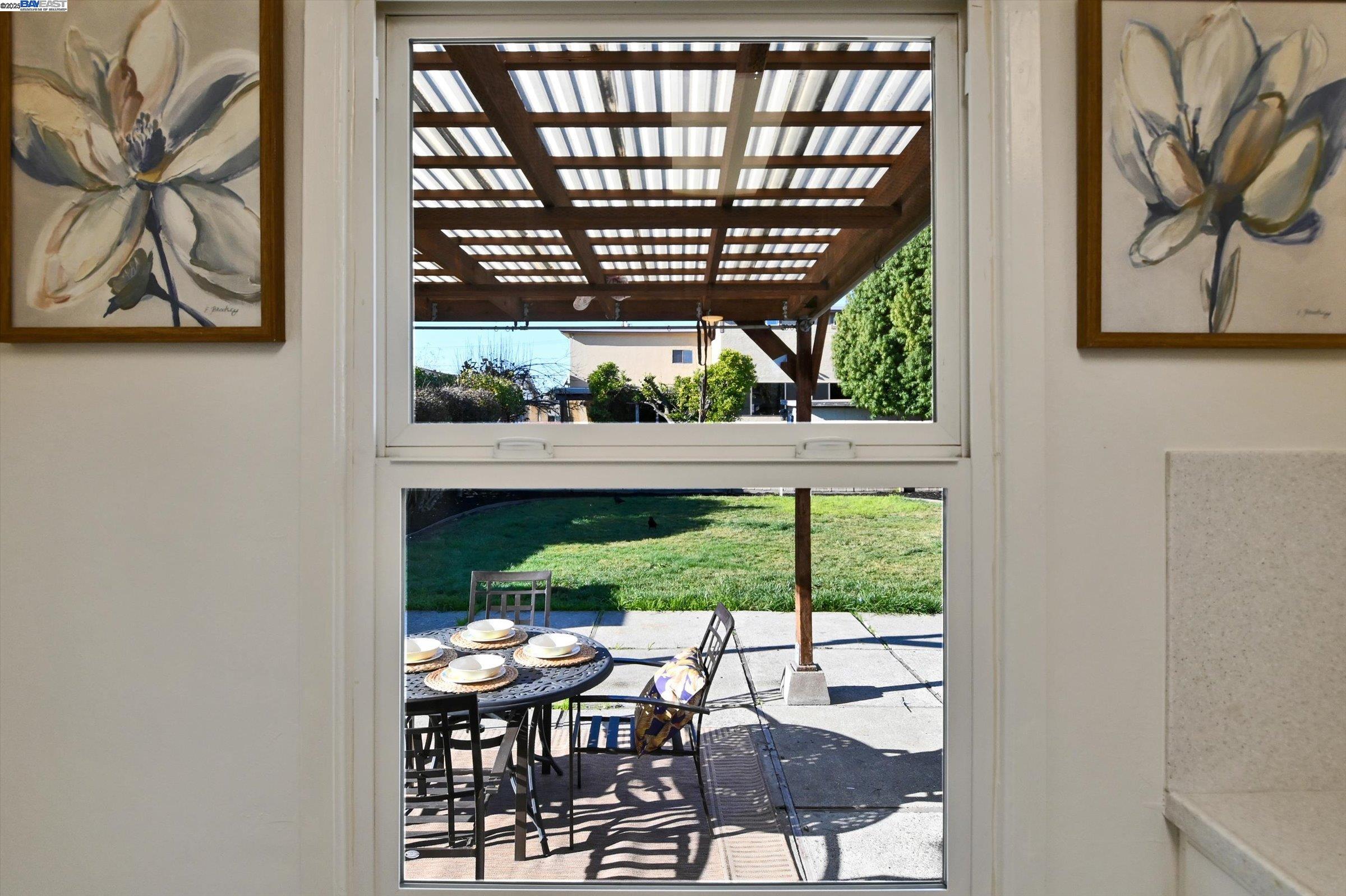 Detail Gallery Image 11 of 17 For 15377 Churchill St, San Leandro,  CA 94579 - 2 Beds | 1 Baths