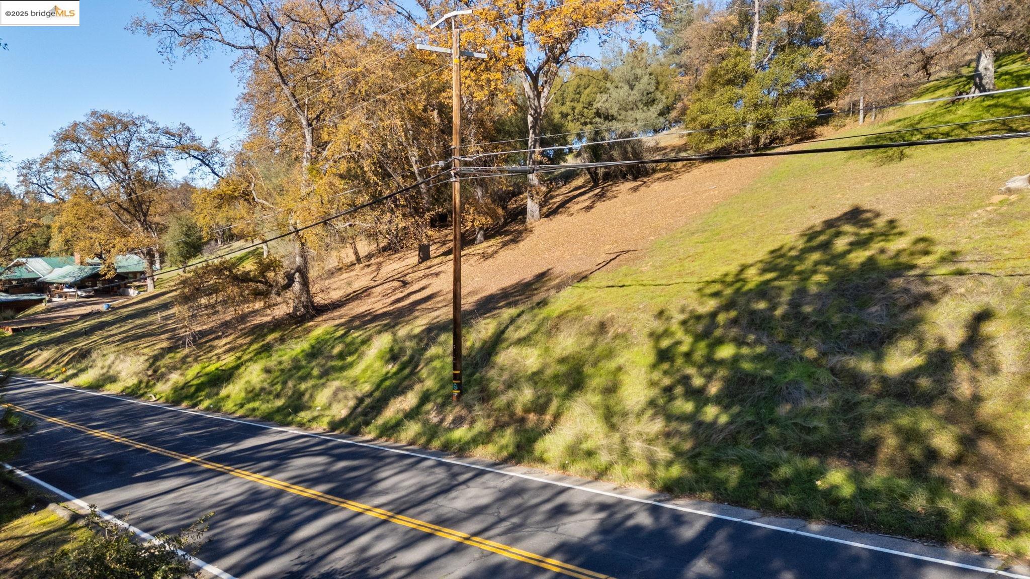 Detail Gallery Image 3 of 25 For 2/305 Ferretti Rd, Groveland,  CA 95321 - – Beds | – Baths