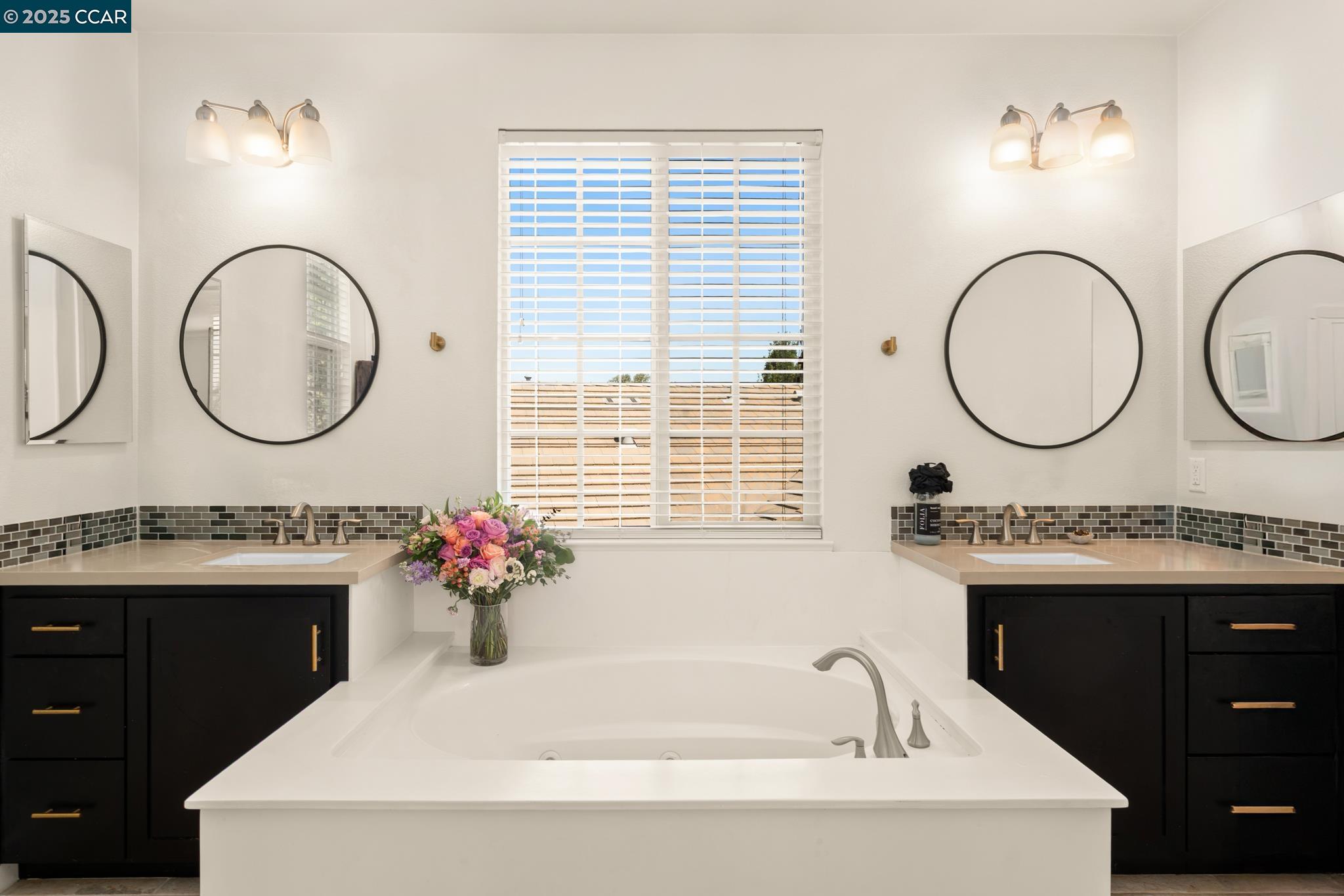 Detail Gallery Image 13 of 25 For 310 Elworthy Ranch Circle, Danville,  CA 94526 - 3 Beds | 2/1 Baths