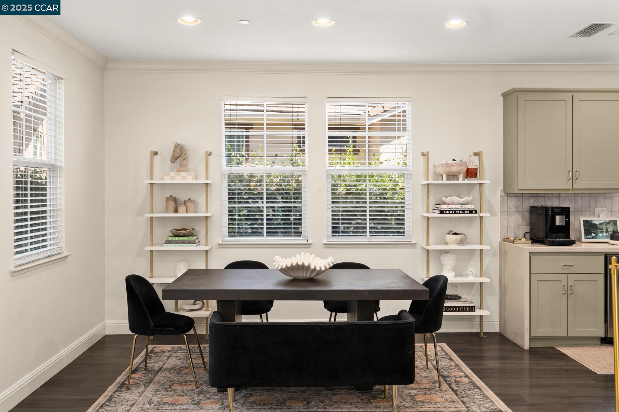 Detail Gallery Image 6 of 25 For 310 Elworthy Ranch Circle, Danville,  CA 94526 - 3 Beds | 2/1 Baths